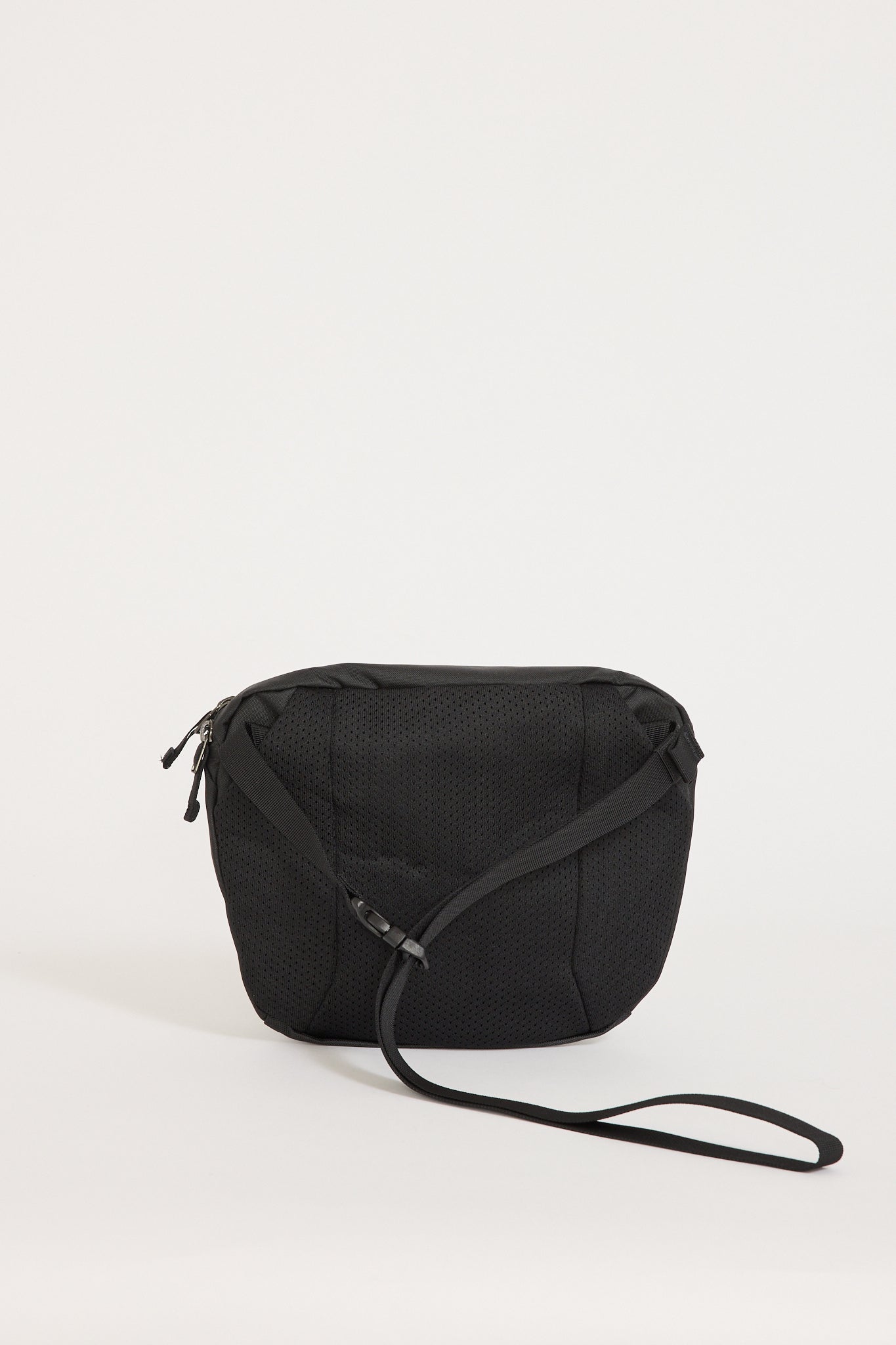 Arcteryx | Mantis 2 Waist Pack Black II | Maplestore