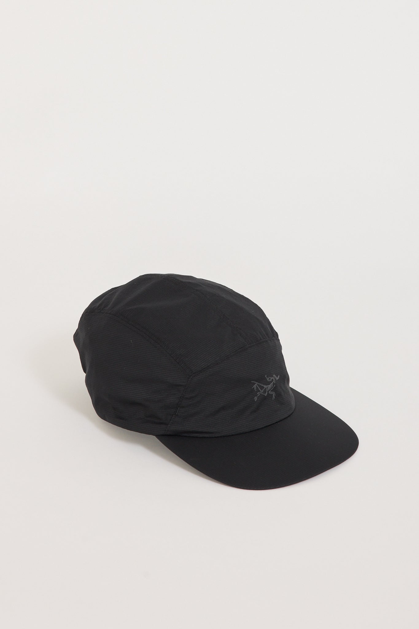 Arcteryx | Norvan Regular Brim Hat Black | Maplestore