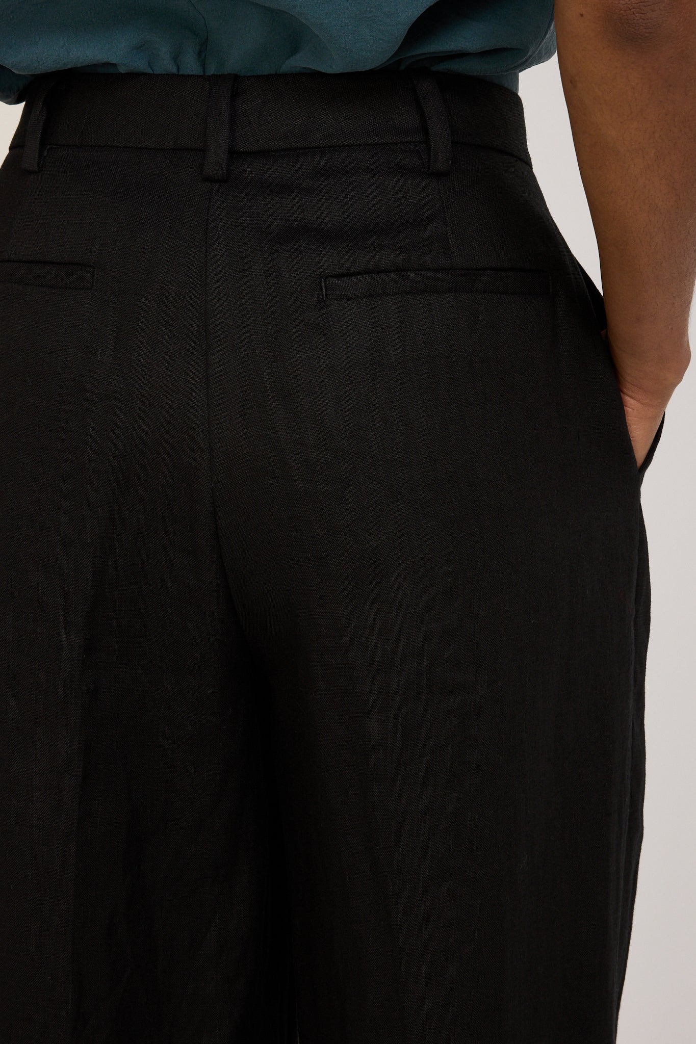 Assembly Label | Aria Linen Pant Black | Maplestore