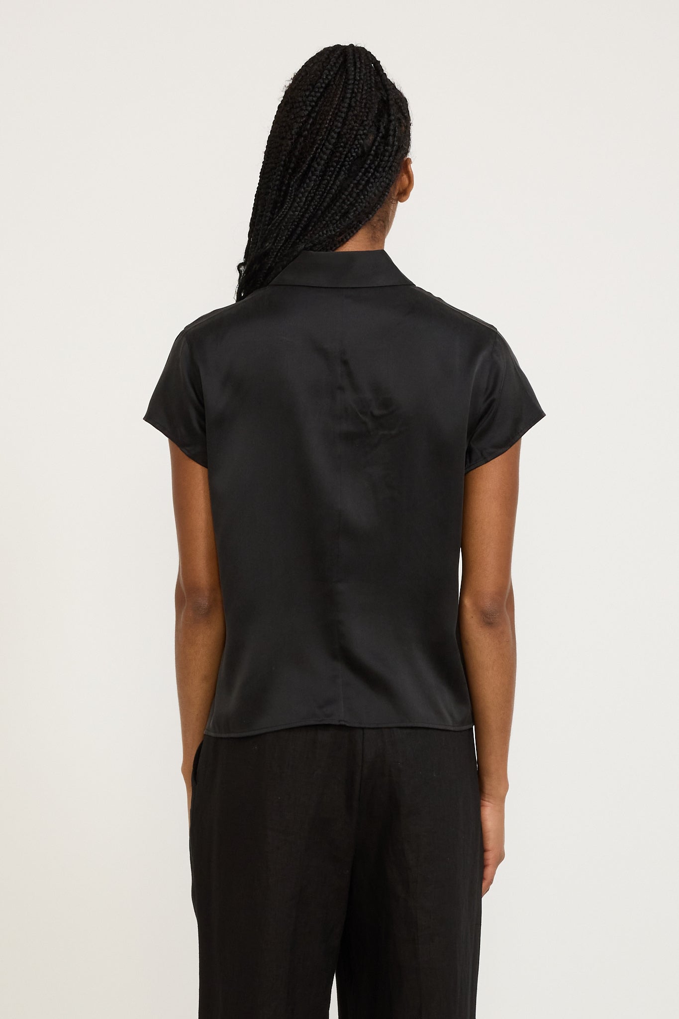 Karri Silk S/S Shirt Black