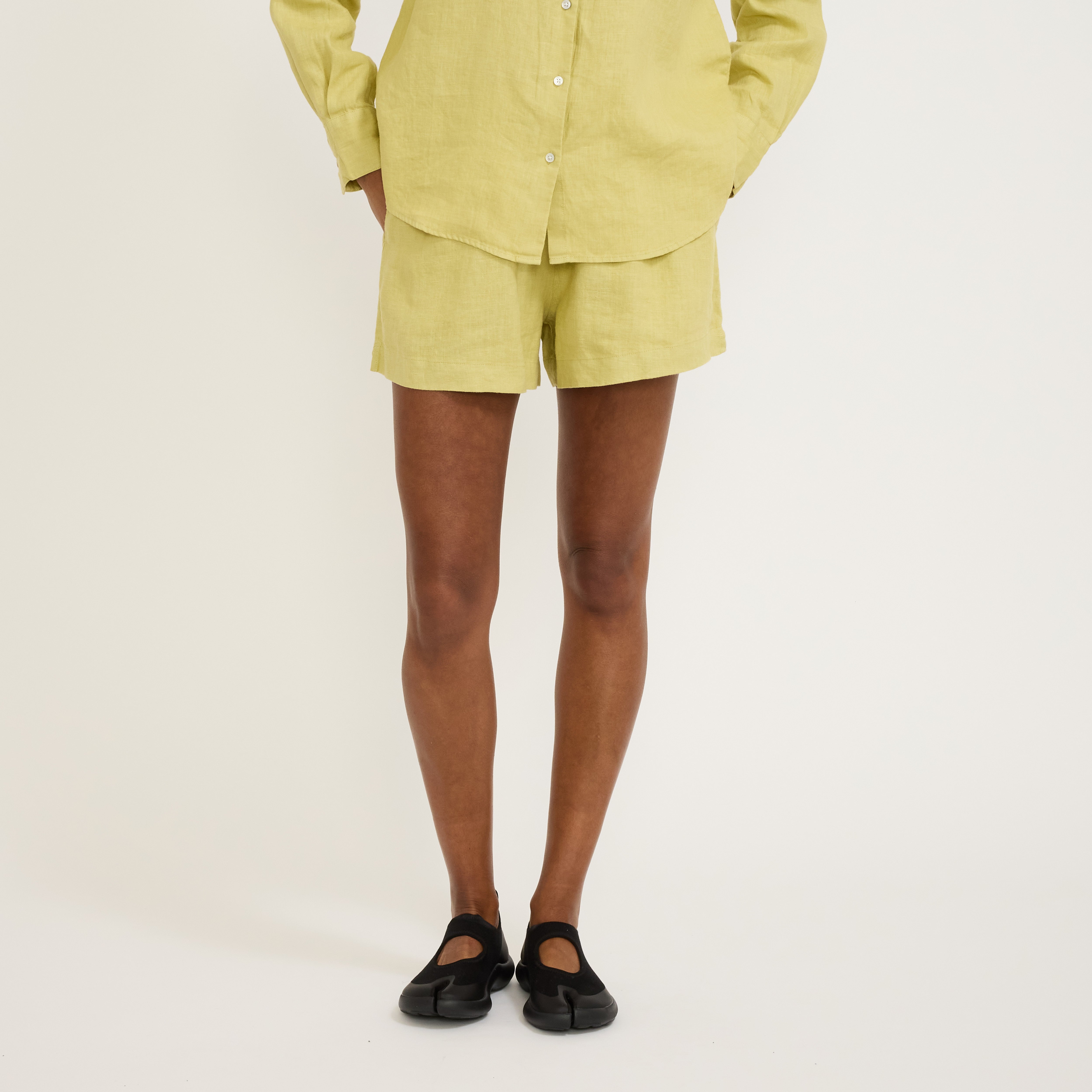 Assembly Label | Stella Linen Short Pear | Maplestore