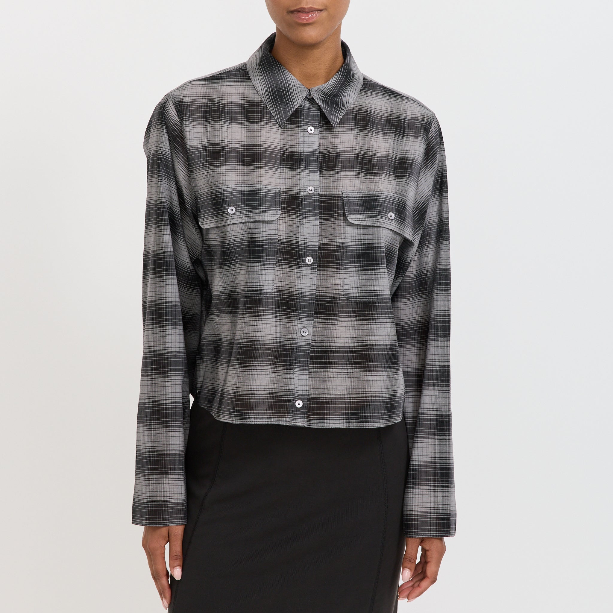 Atelier Edition | Wool Cropped Check Shirt Charcoal | Maplestore
