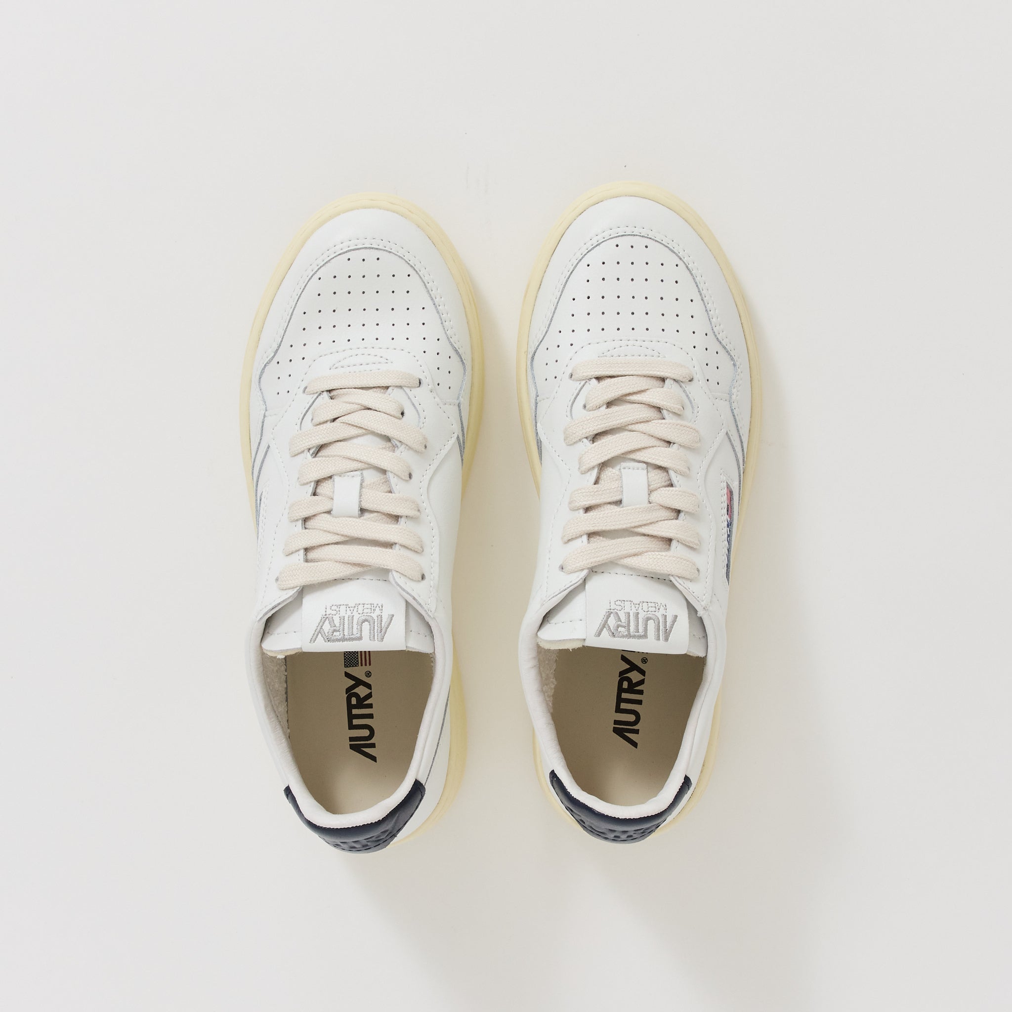 Medalist Low White/Space