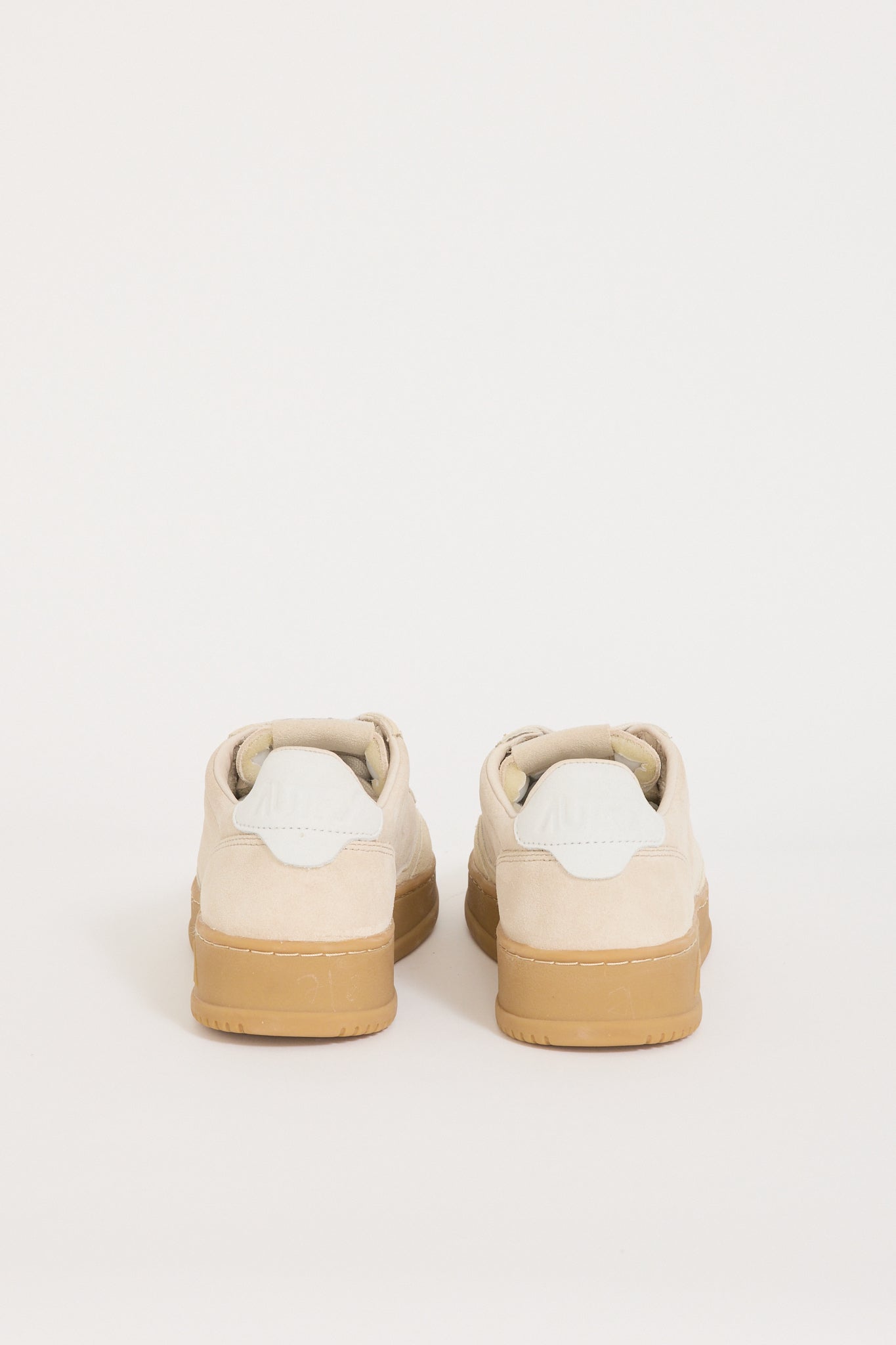 Autry | Medalist Low Sand/Ecru | Maplestore