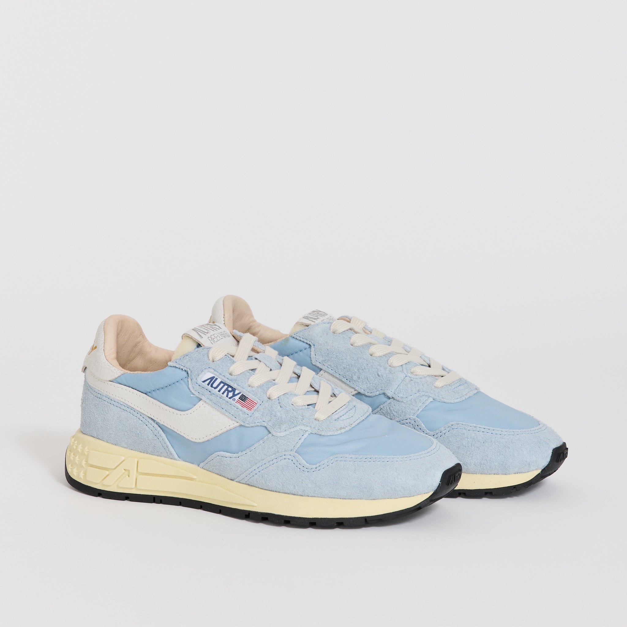 Autry Reelwind Low Crack White/Ice Blue Maplestore