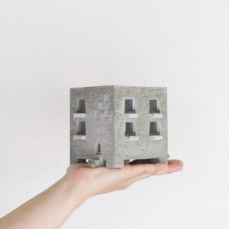 Mansion Planter Natural