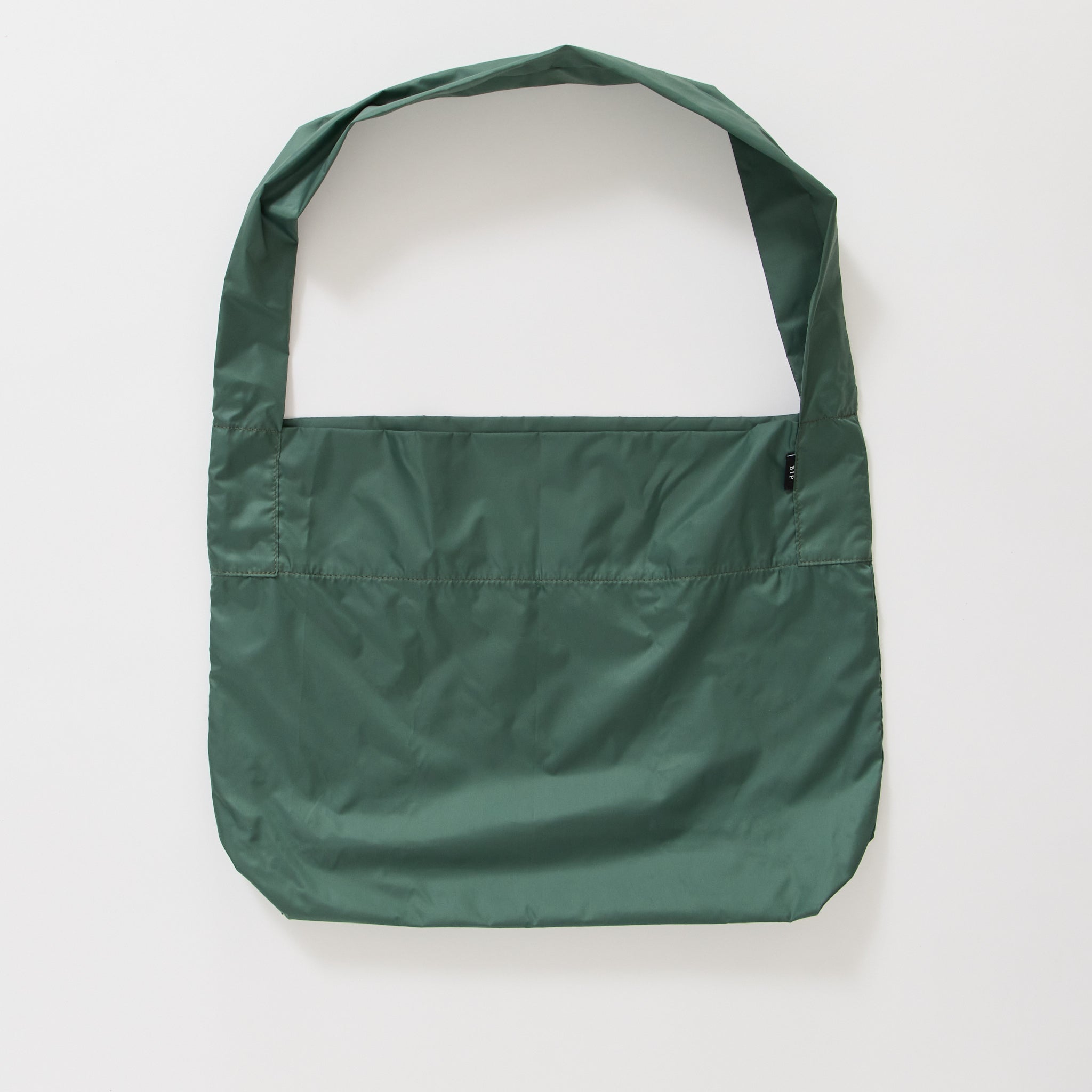 Bags In Progress | Packable Market Shoulder Bag Khaki Green | Maplestore