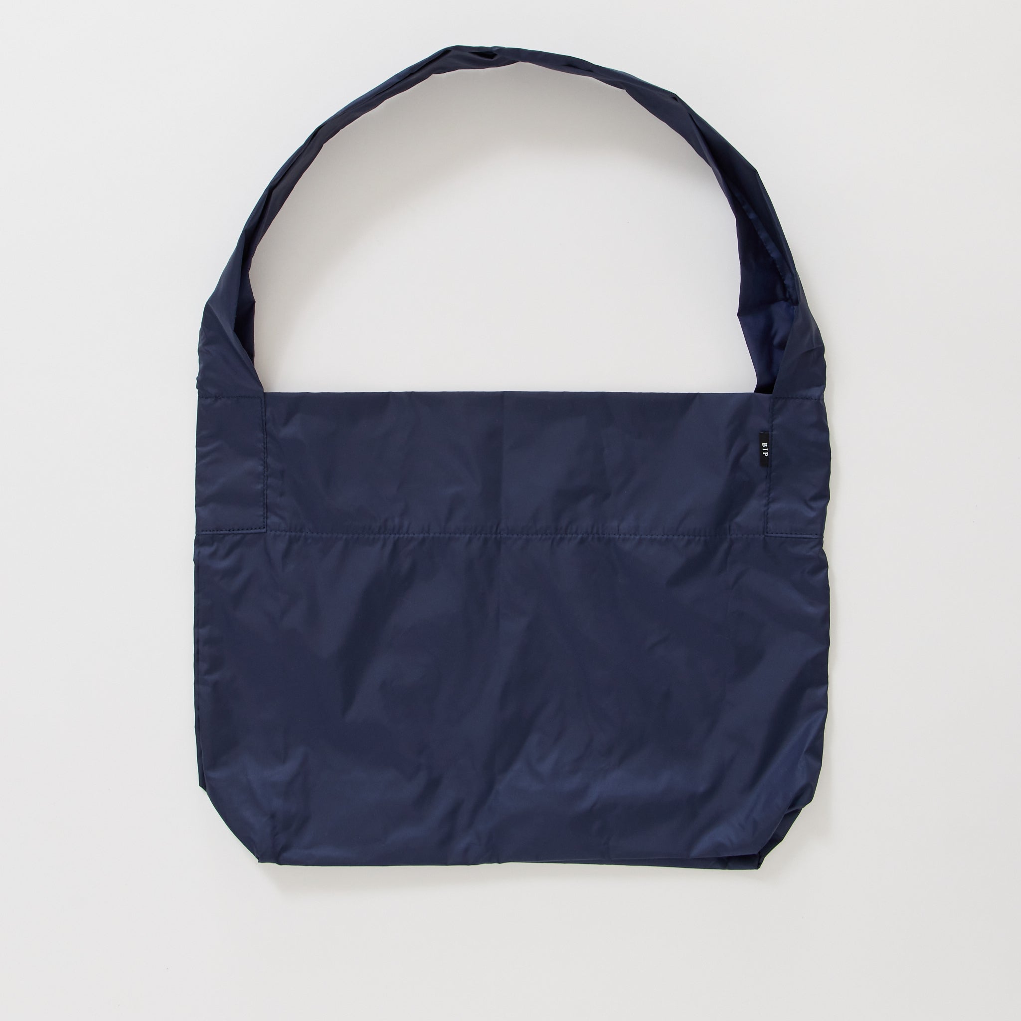 Bags In Progress | Packable Market Shoulder Bag Navy | Maplestore