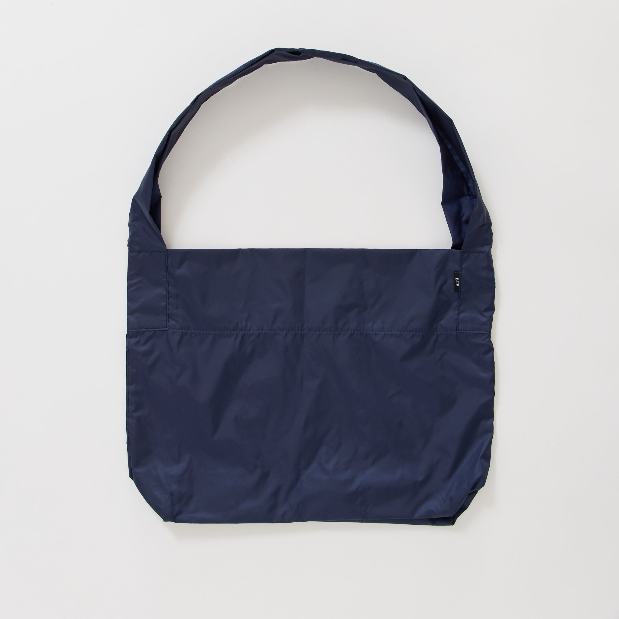 Bags In Progress | Packable Market Shoulder Bag Navy | Maplestore