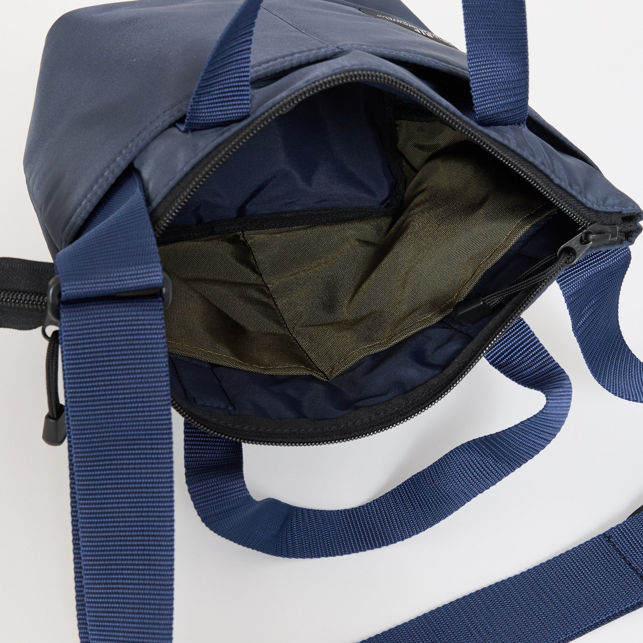 Bags In Progress | Zipper Duffle Small Navy Puffer | Maplestore