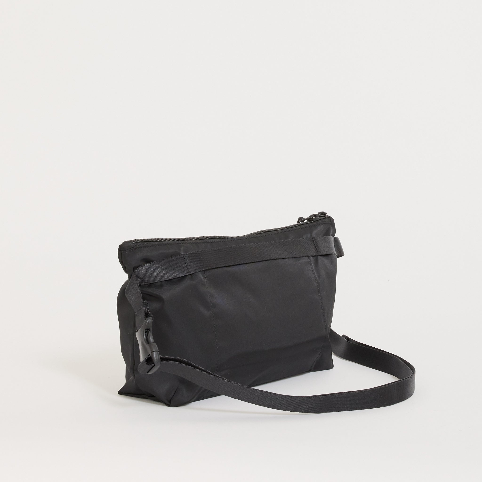 Bags In Progress | Fannypack Crossbody Black/Khaki Green Pocket | Maplestore