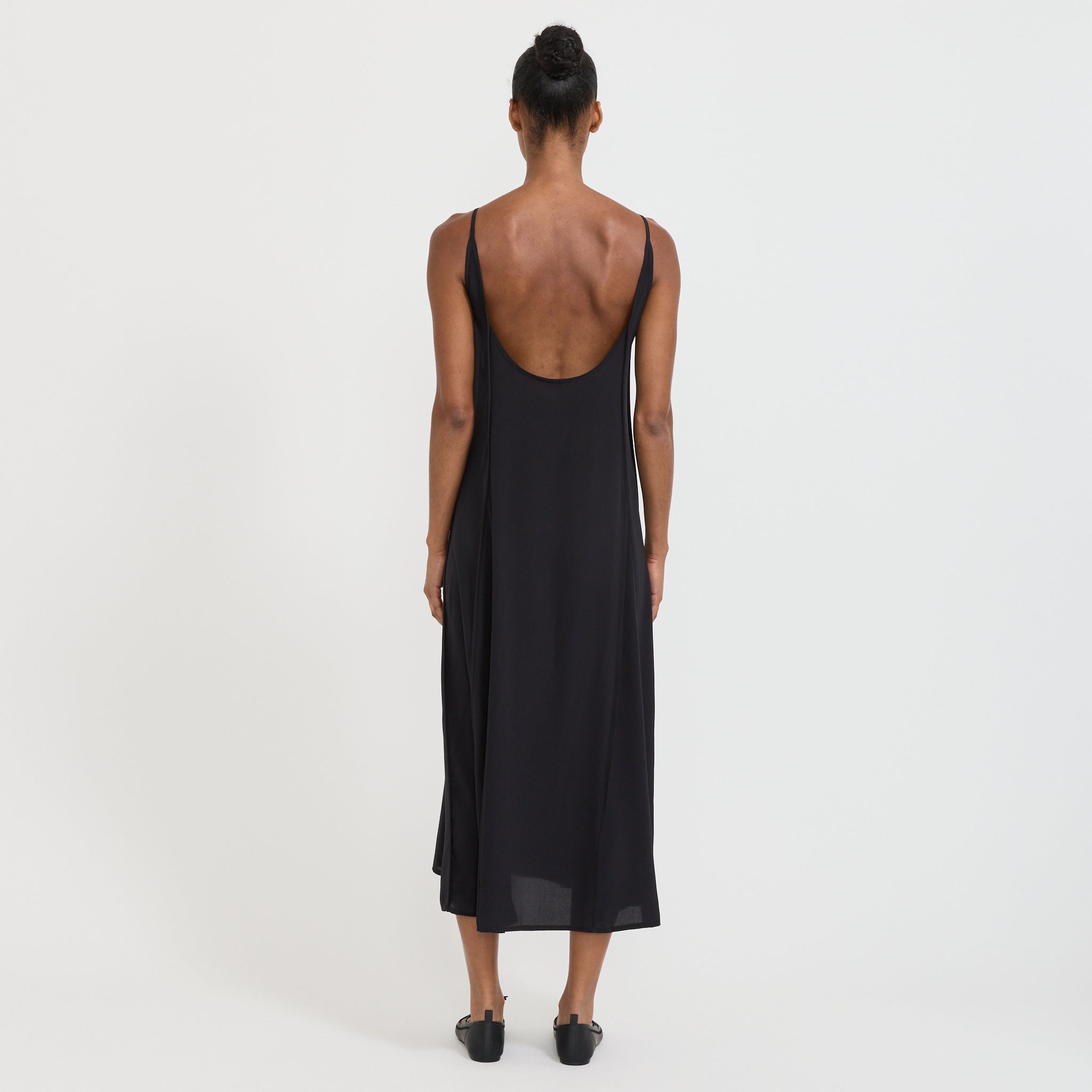 Baserange | Ade Dress Black | Maplestore
