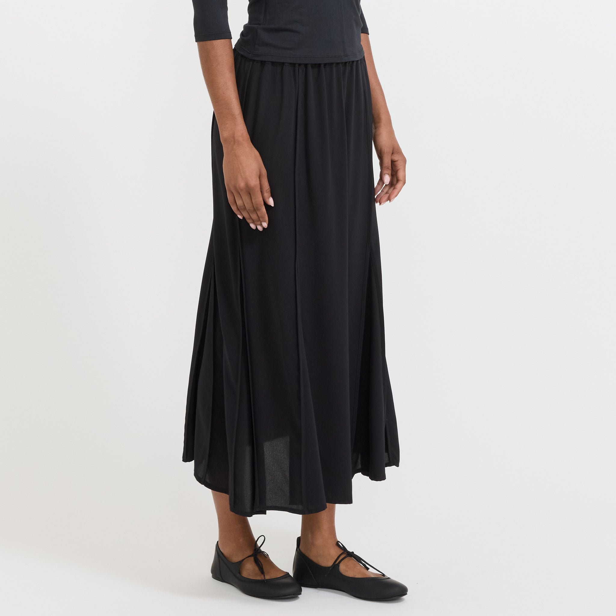 Baserange | Ade Skirt Black | Maplestore