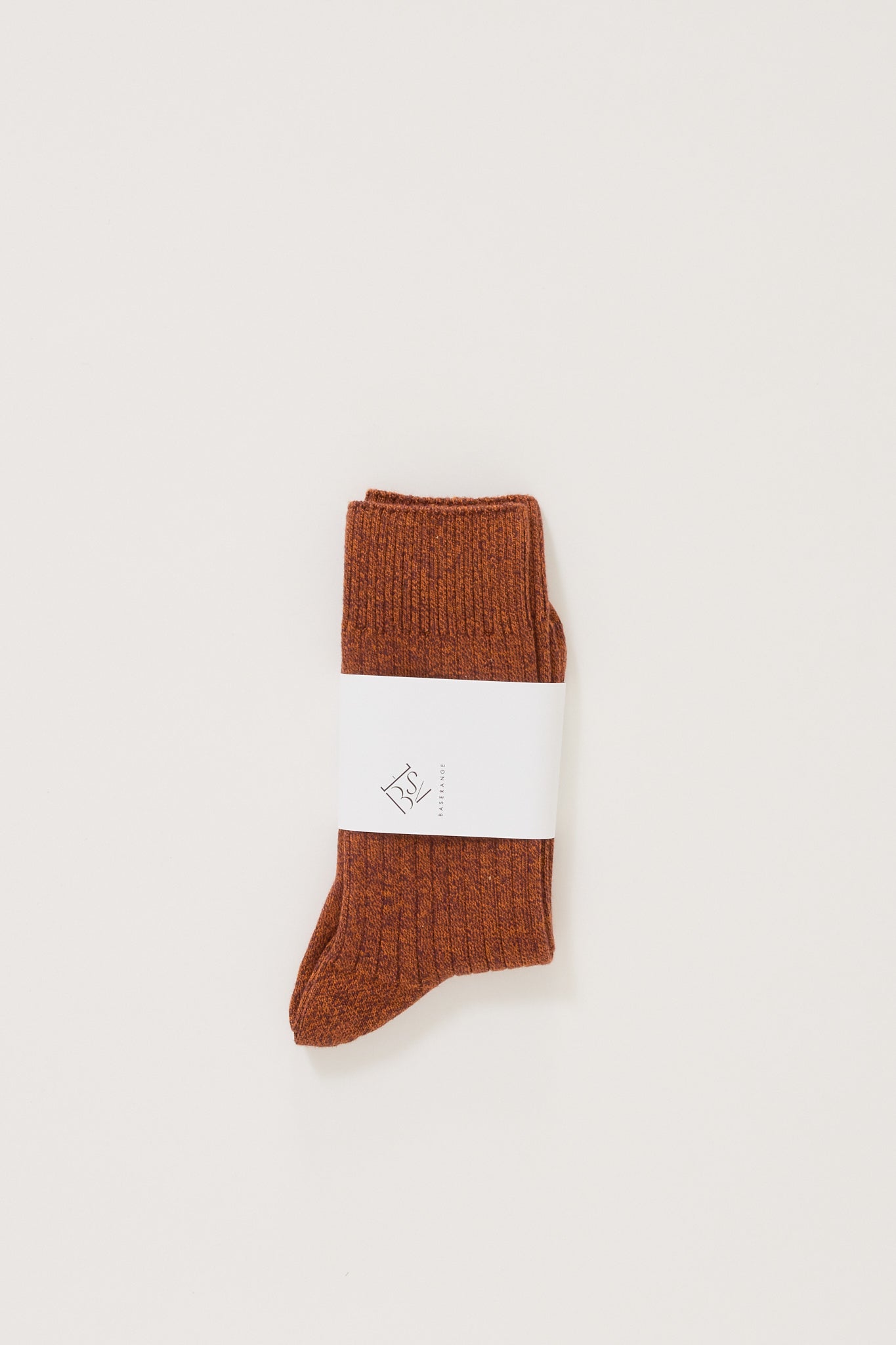 Baserange | Rib Overankle Socks Angle Burgundy | Maplestore