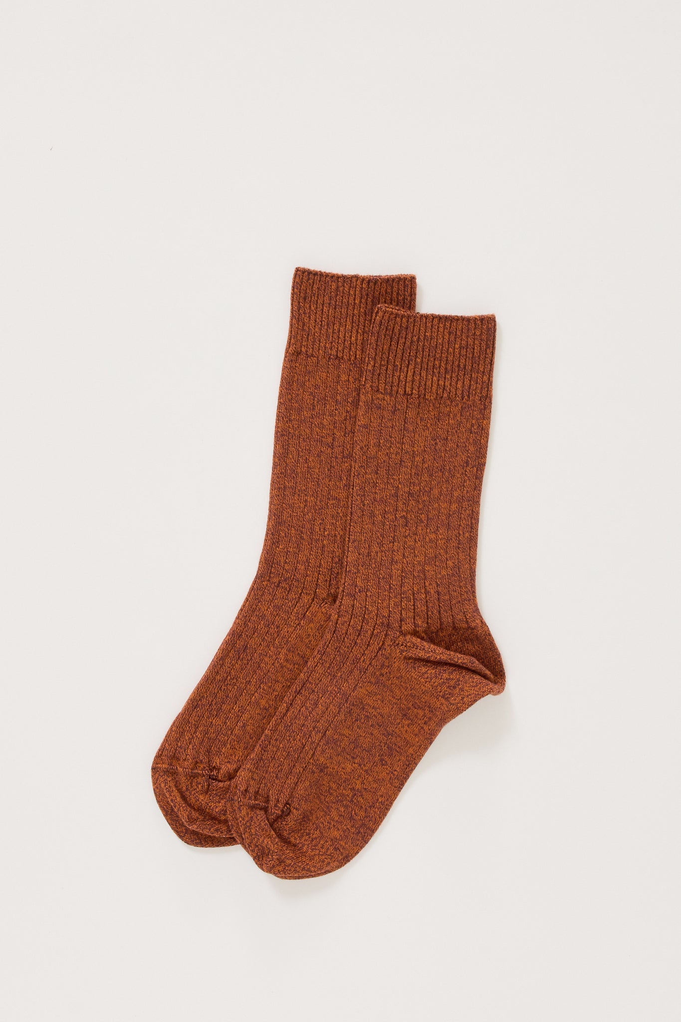 Baserange | Rib Overankle Socks Angle Burgundy | Maplestore