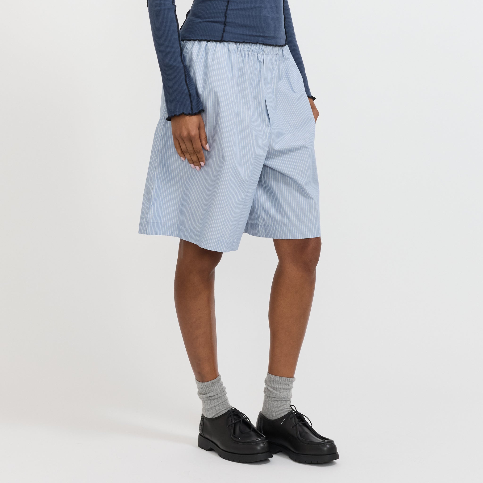 Baserange | Claude Shorts Blue Stripe | Maplestore