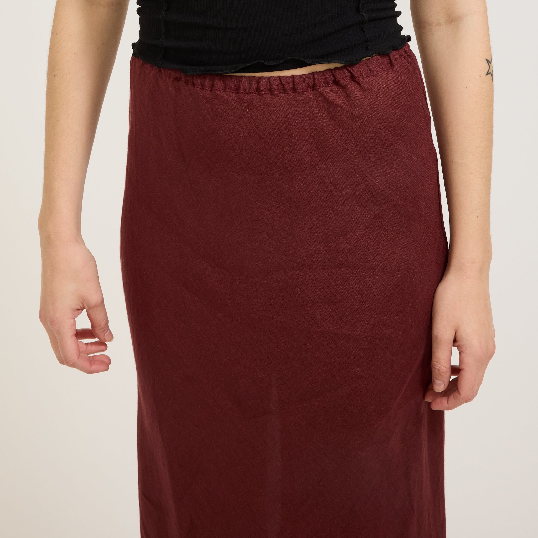 Baserange | Dydine Skirt Stome Burgundy | Maplestore