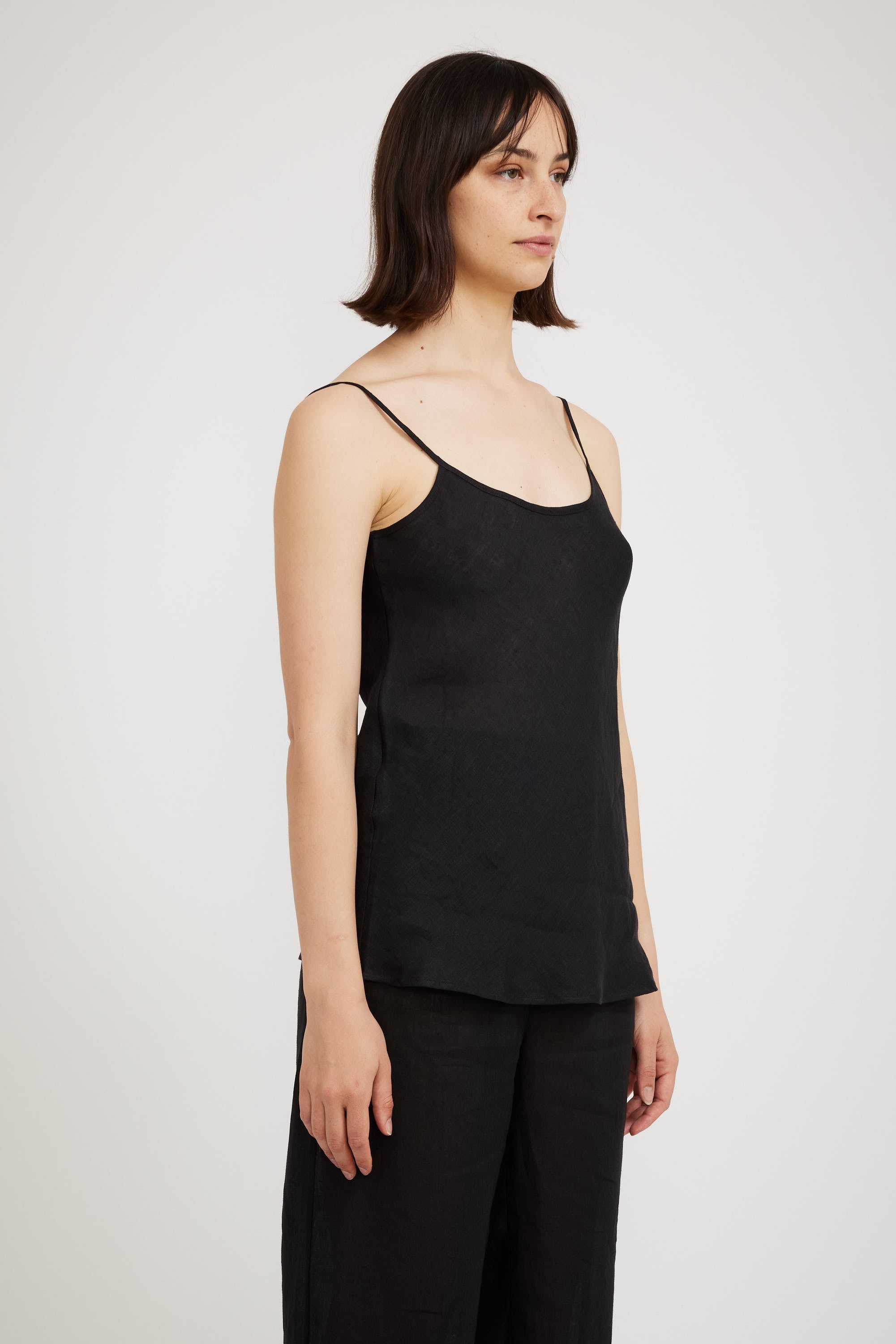 Baserange | Dydine Top Black | Maplestore