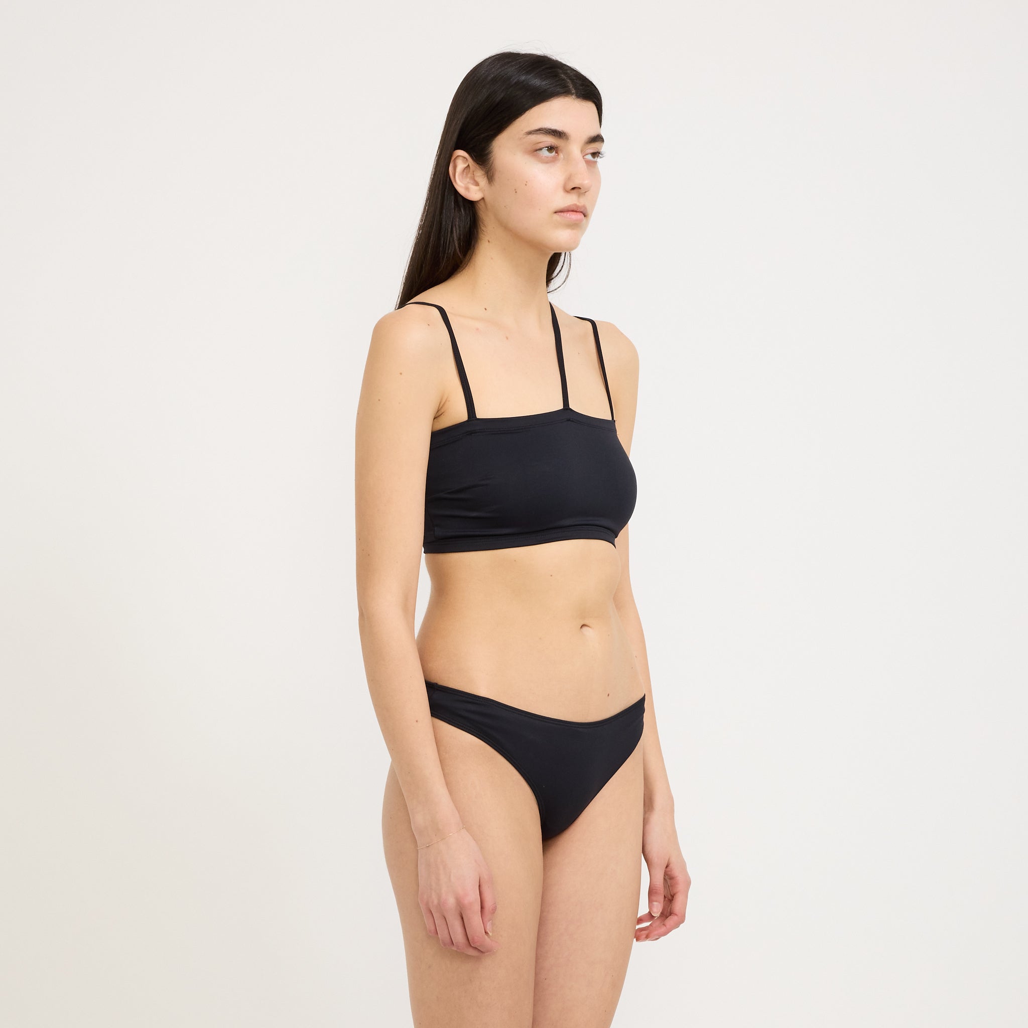 Baserange | Nida Swim Top Black | Maplestore