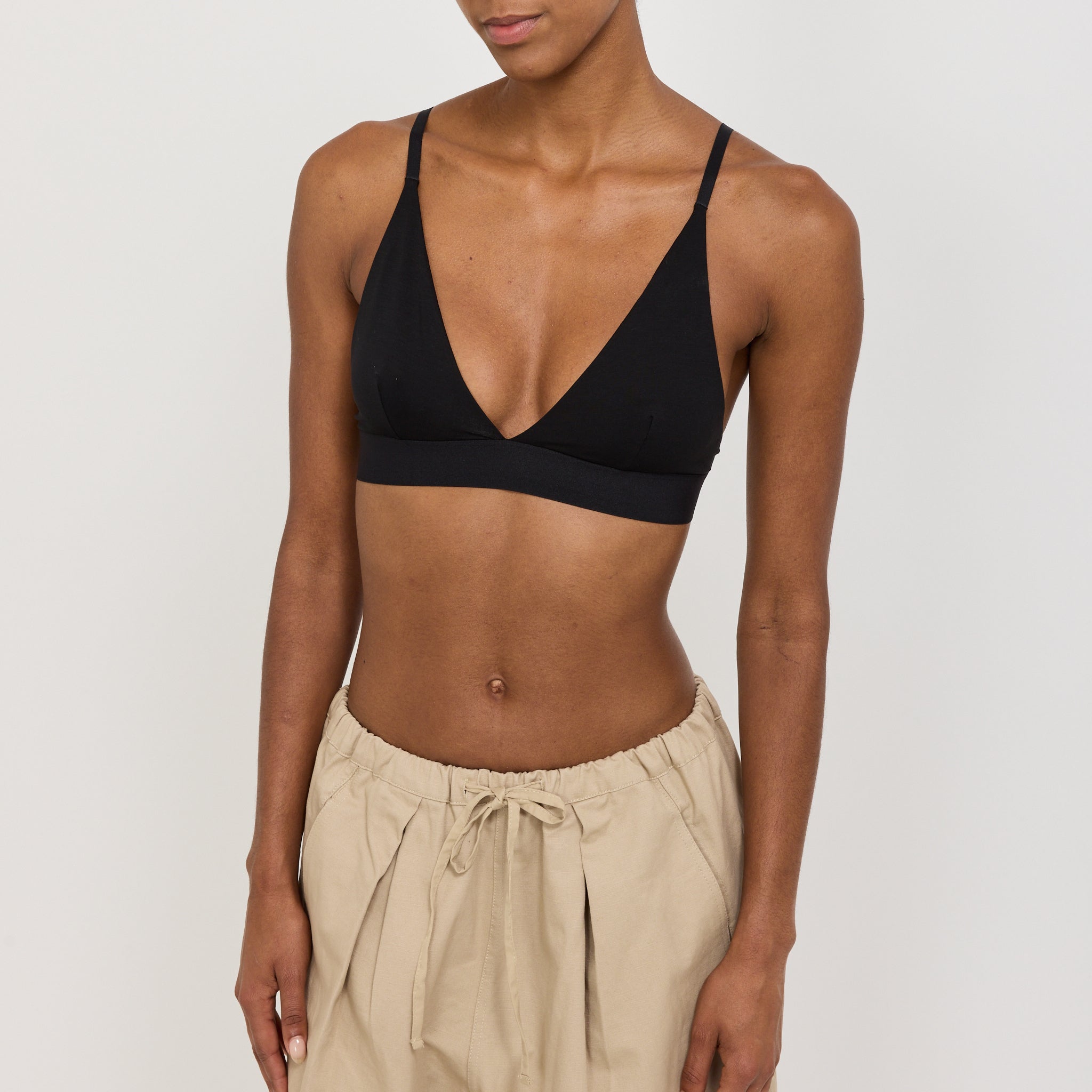 Baserange | Triangle Bra Black | Maplestore