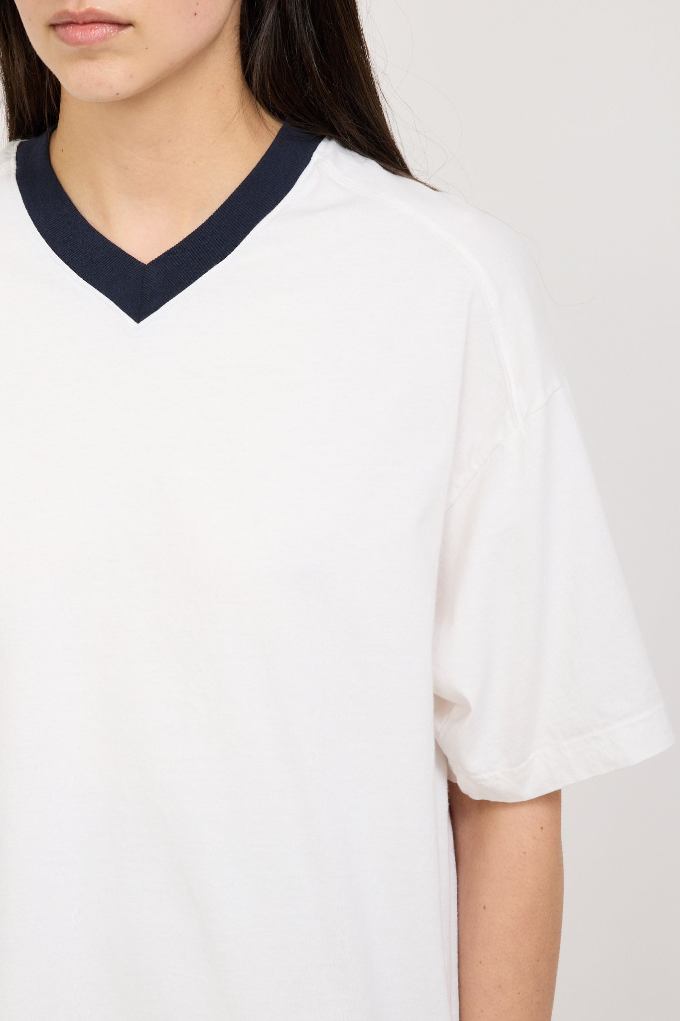 Bassike | Athletic V Neck S/S T-Shirt White/Blue Ink | Maplestore