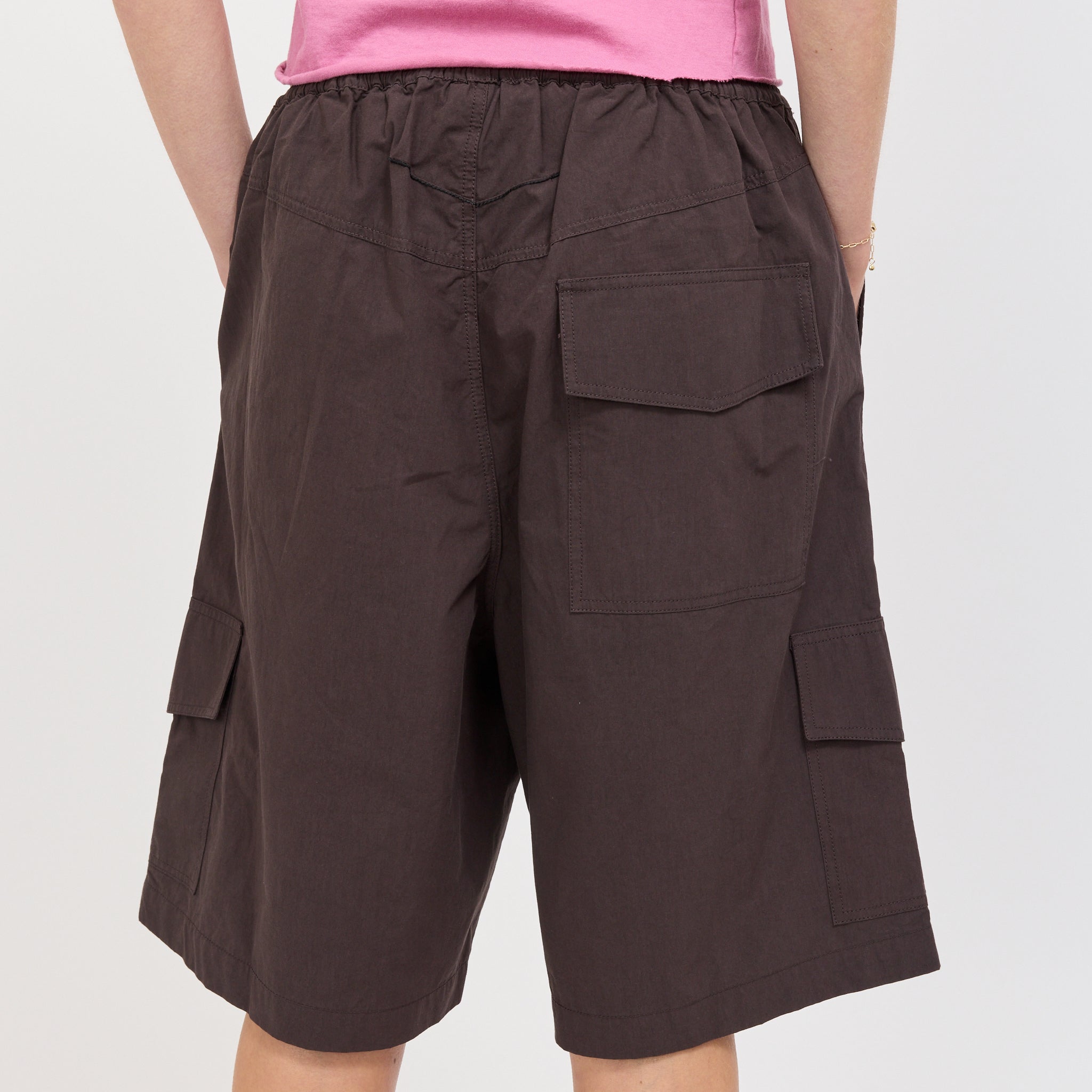 Bassike | Crushed Cotton Cargo Short Chocolate | Maplestore