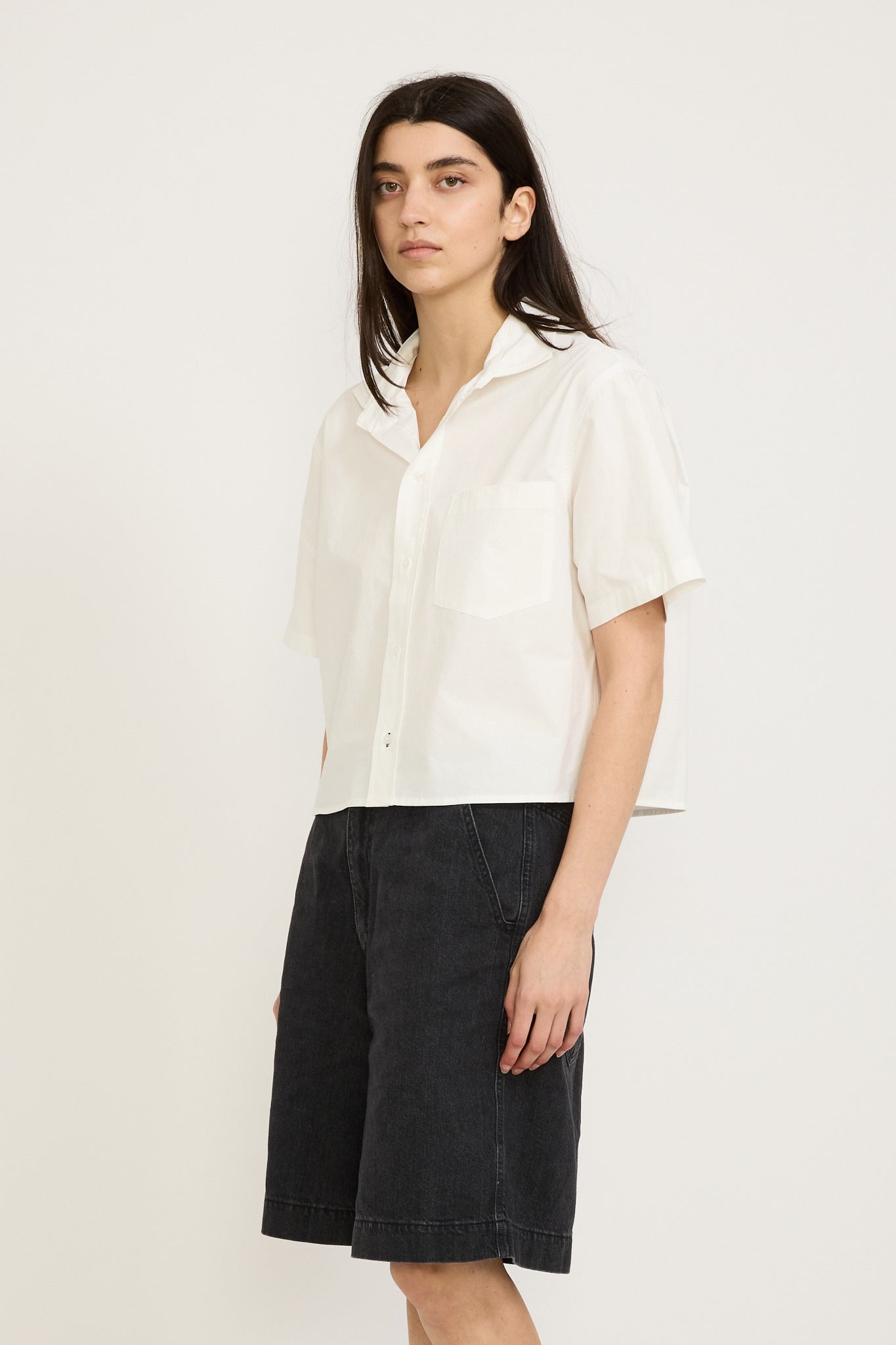 Bassike | Crushed Cotton Cropped Shirt Natural | Maplestore