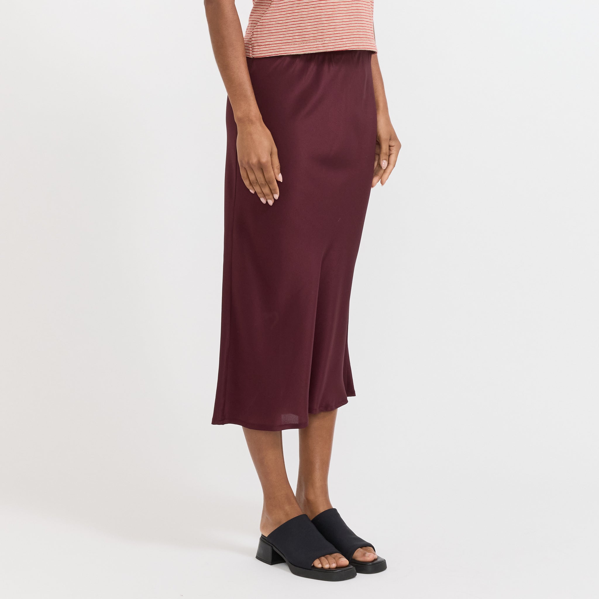 Fine Silk Crepe Slip Skirt Burgundy
