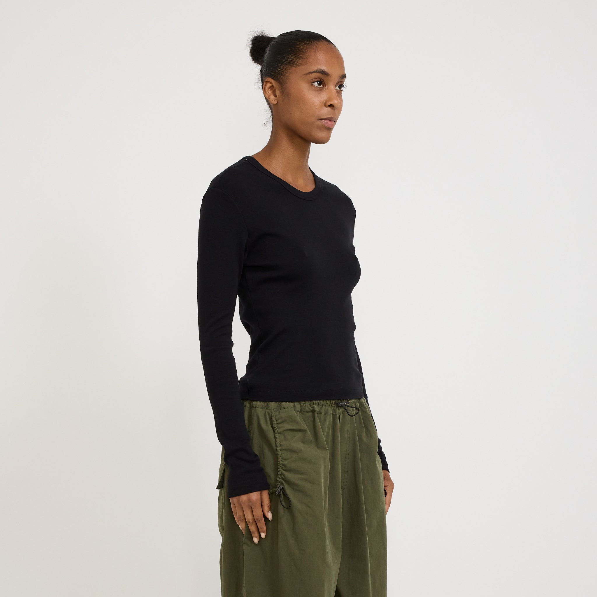 Bassike | Slim Fit Rib Long Sleeve Baby Tee Black | Maplestore