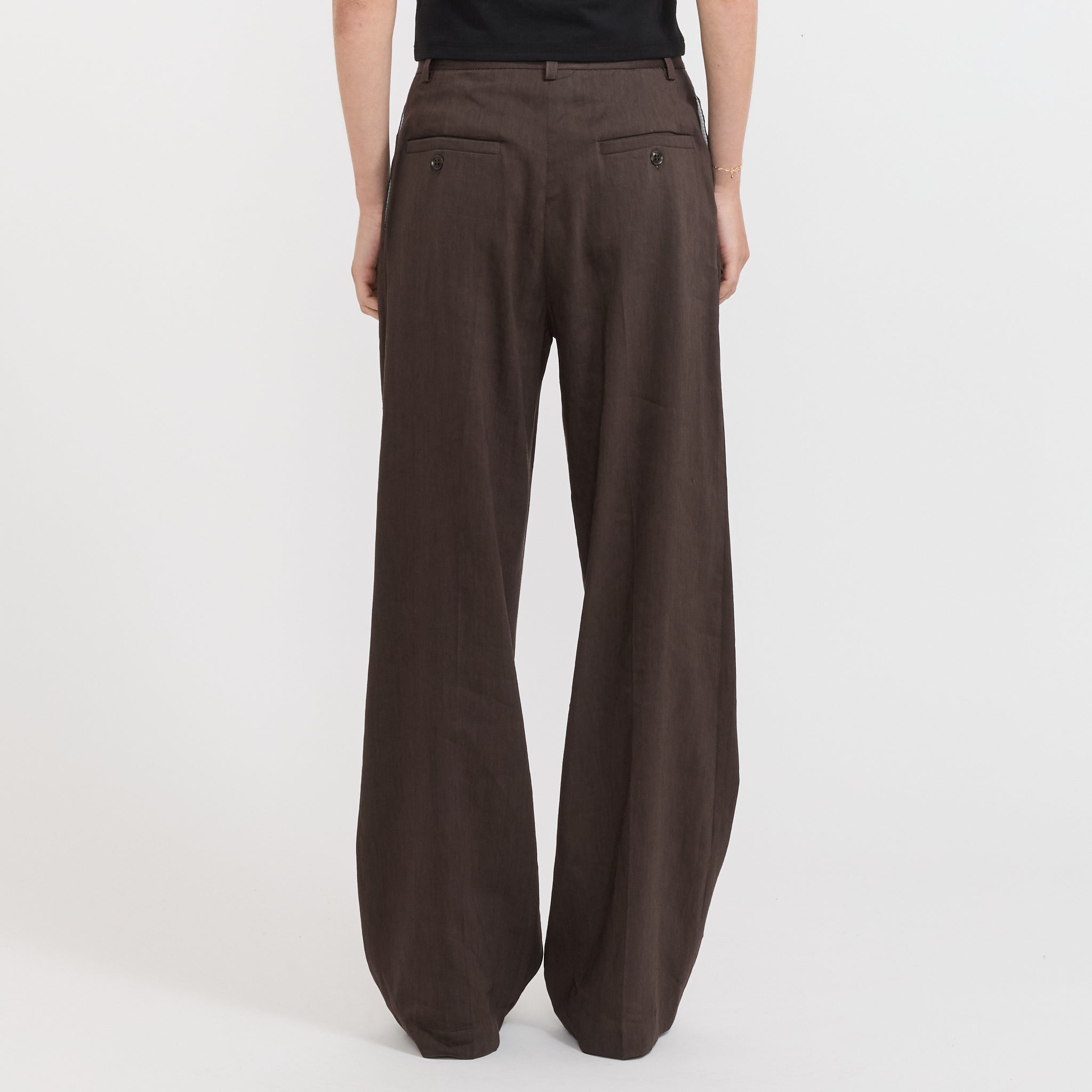 Bassike | Soft Tailored Pant Chocolate Brown | Maplestore