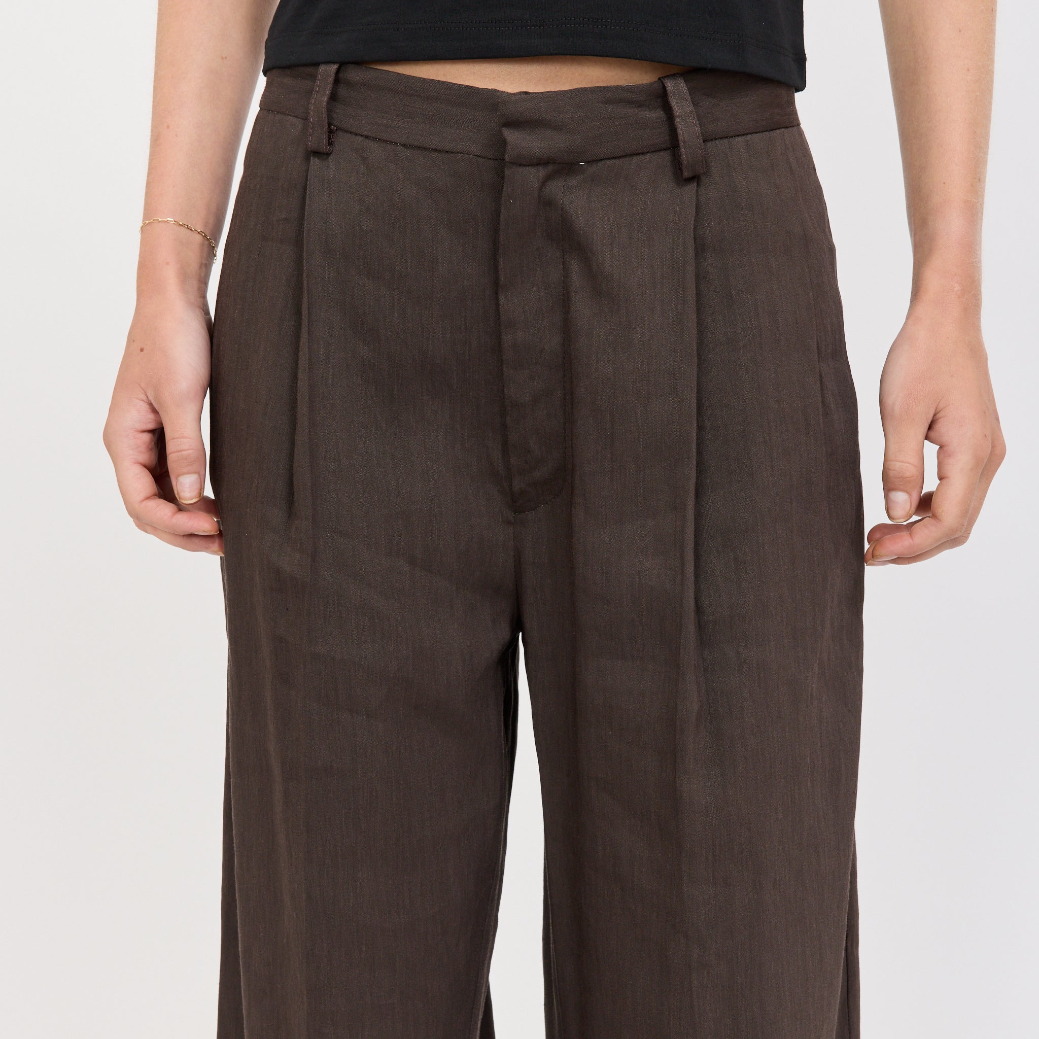 Bassike | Soft Tailored Pant Chocolate Brown | Maplestore