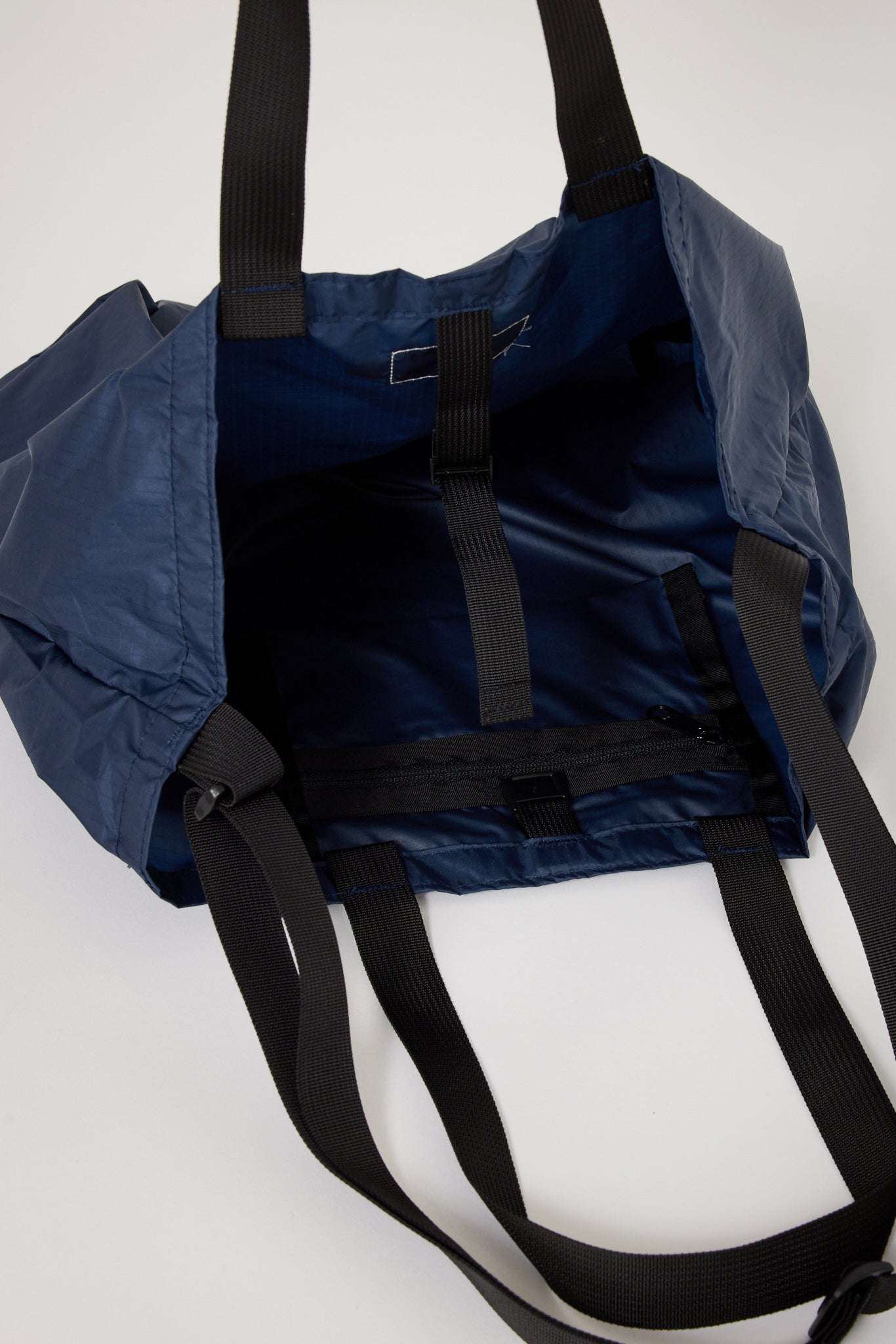 Battenwear | Packable Tote Navy x Black | Maplestore