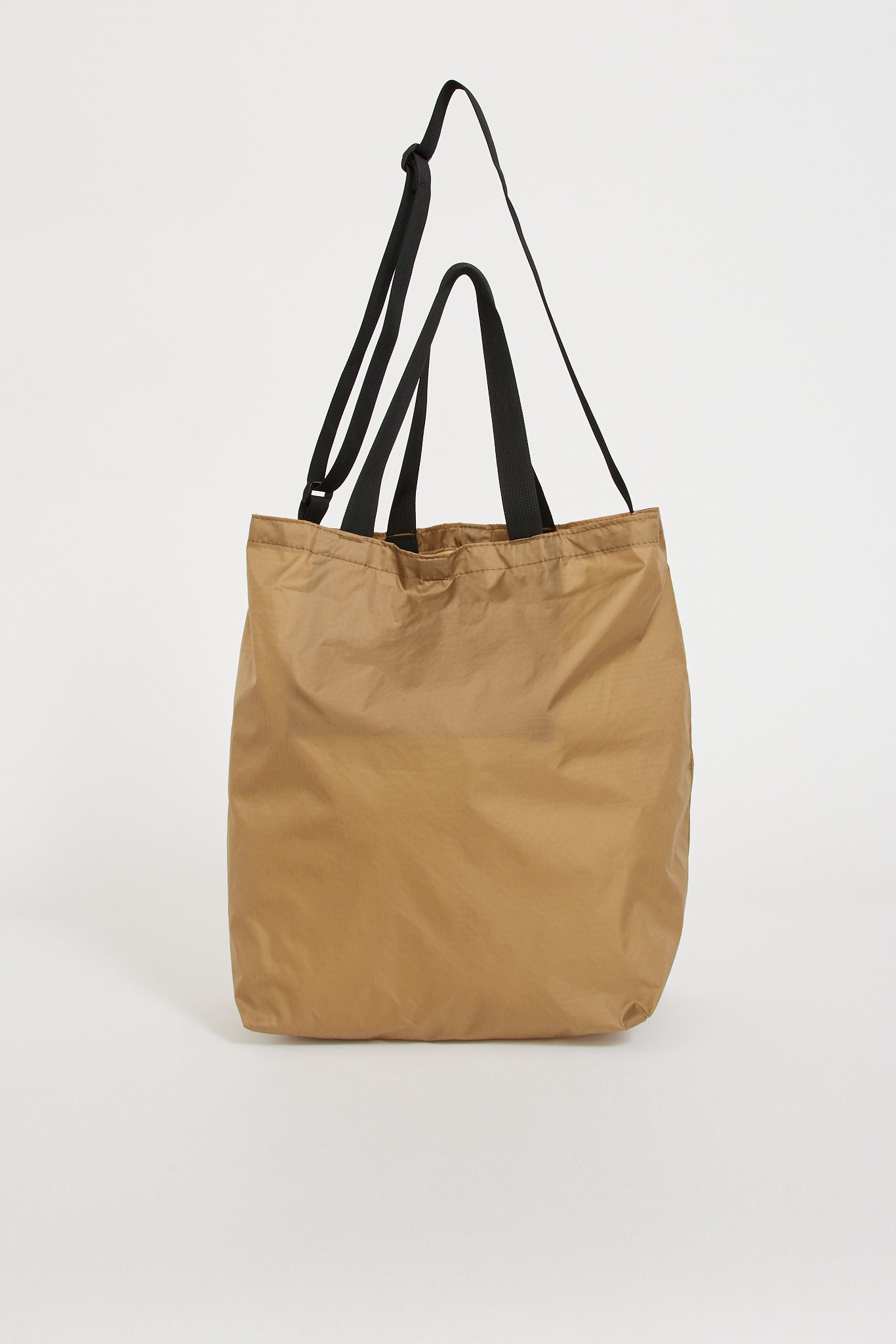 Battenwear | Packable Tote Tan x Black | Maplestore