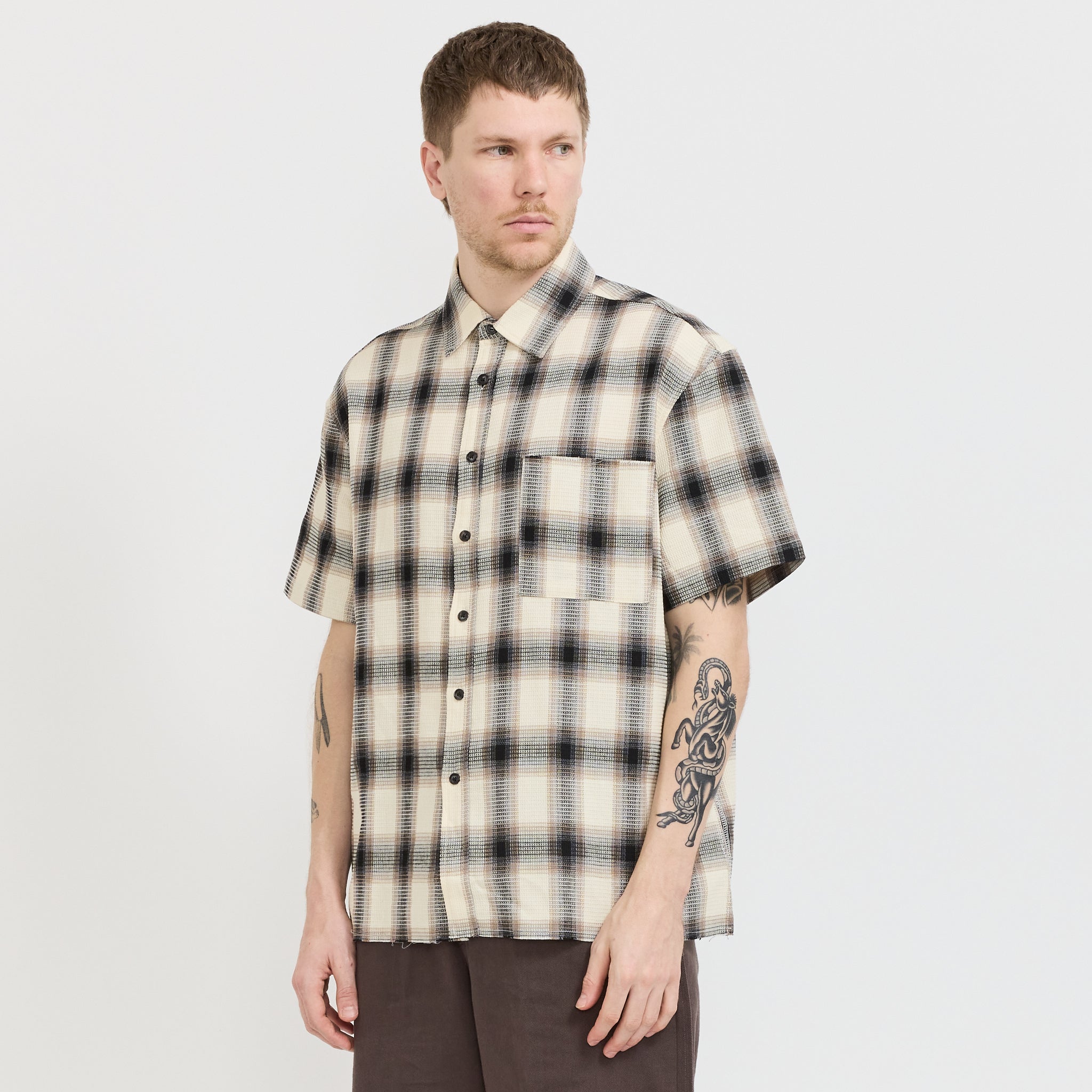 Beach Brains | Hold SS Shirt Black/Brown Check | Maplestore