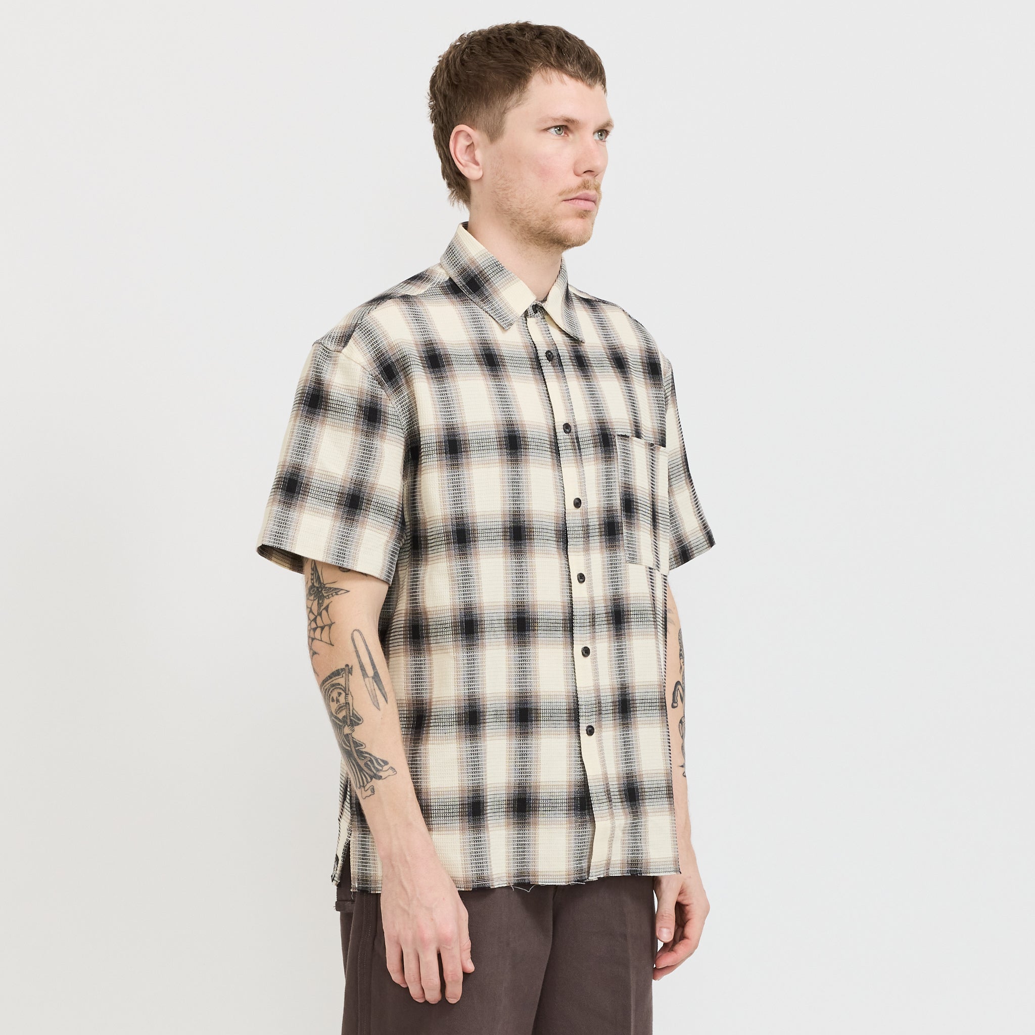 Beach Brains | Hold SS Shirt Black/Brown Check | Maplestore