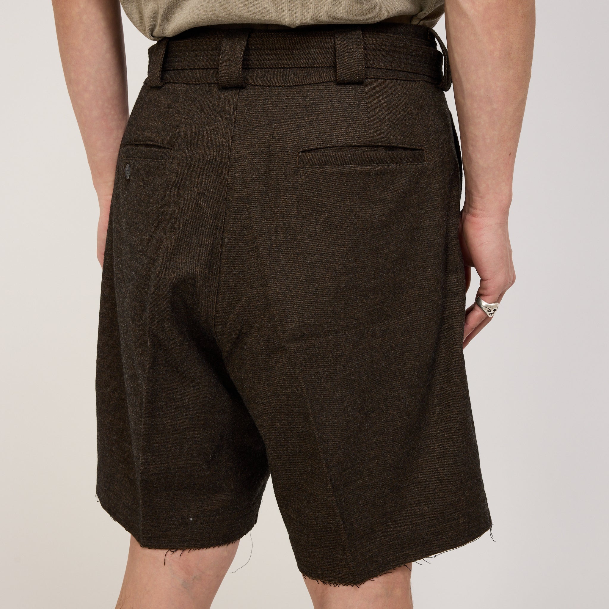 Beach Brains | Pleated Suit Short Chocolate | Maplestore