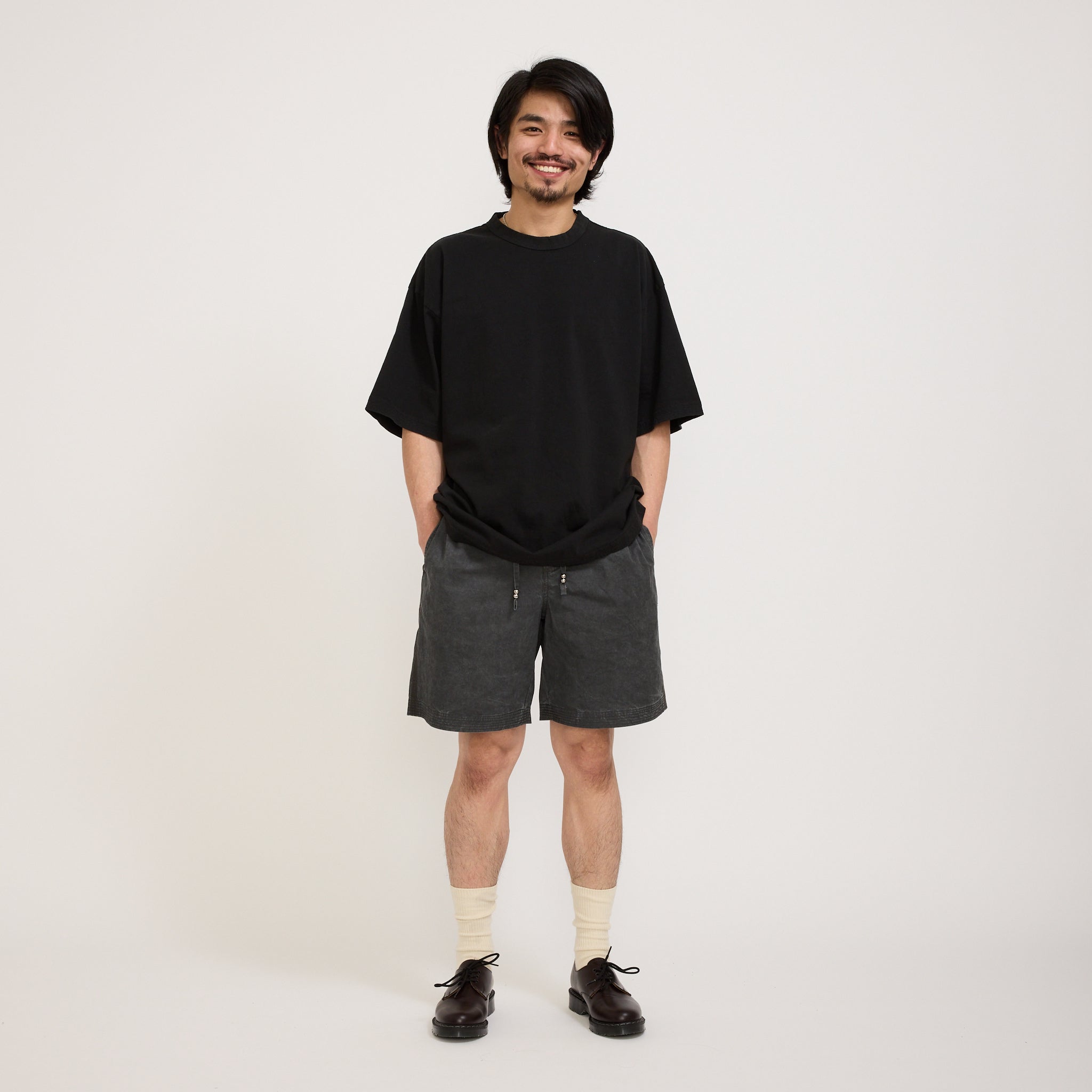 Relaxed Short Washed Charcoal
