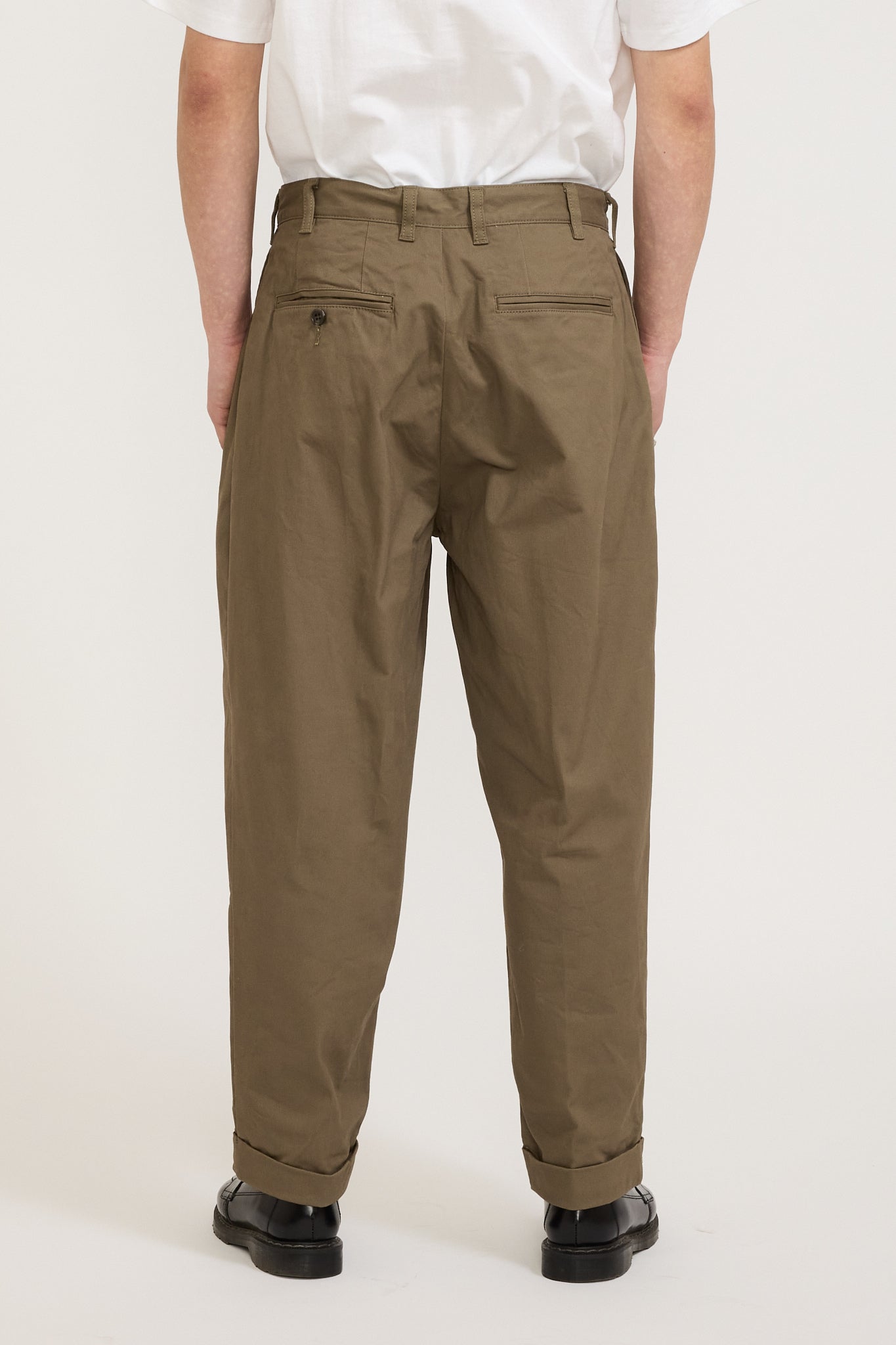 Beams Plus | 2 Pleats Twill Pant Olive | Maplestore