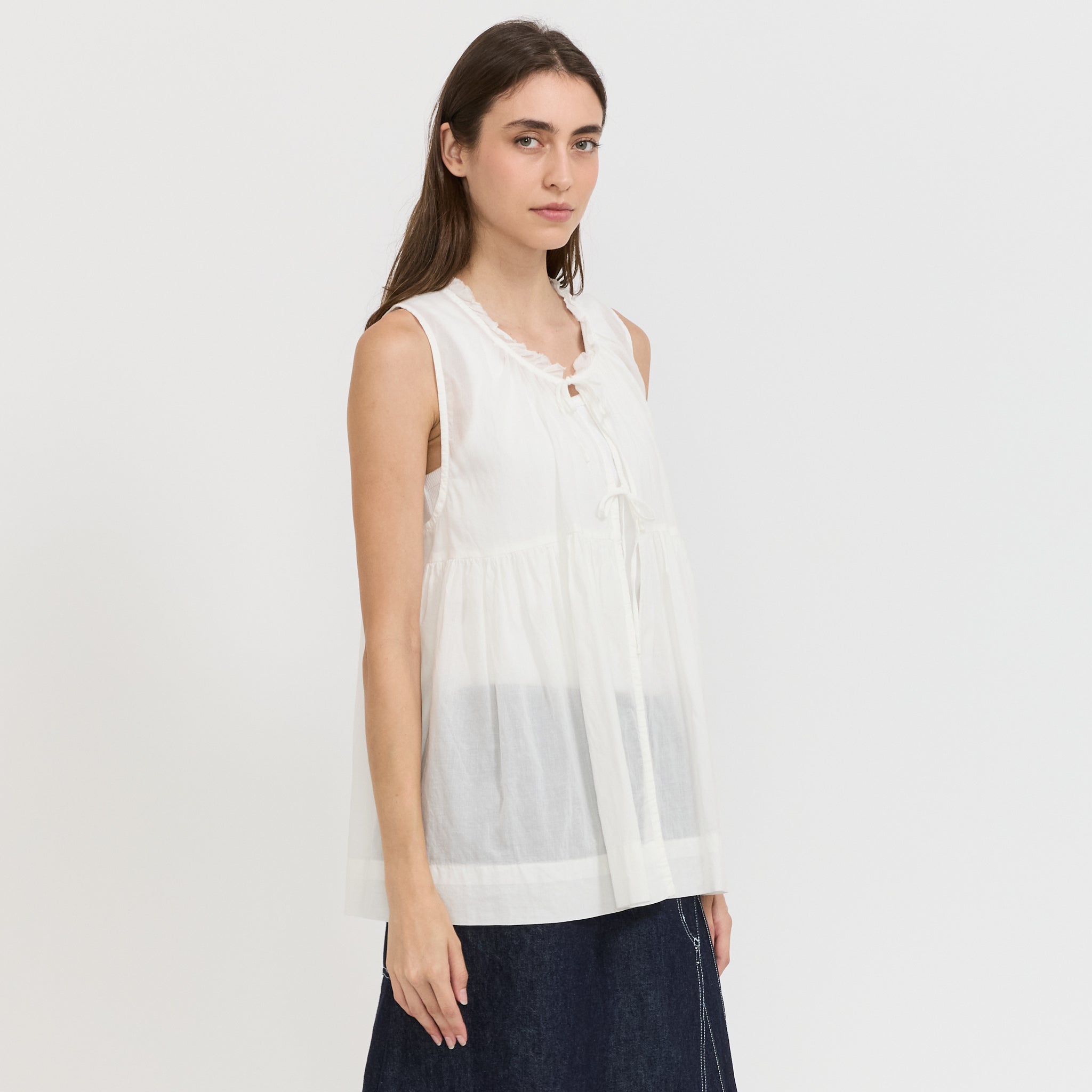 Beams Boy | Cotton Gather Non-Sleeve Shirt Off White | Maplestore