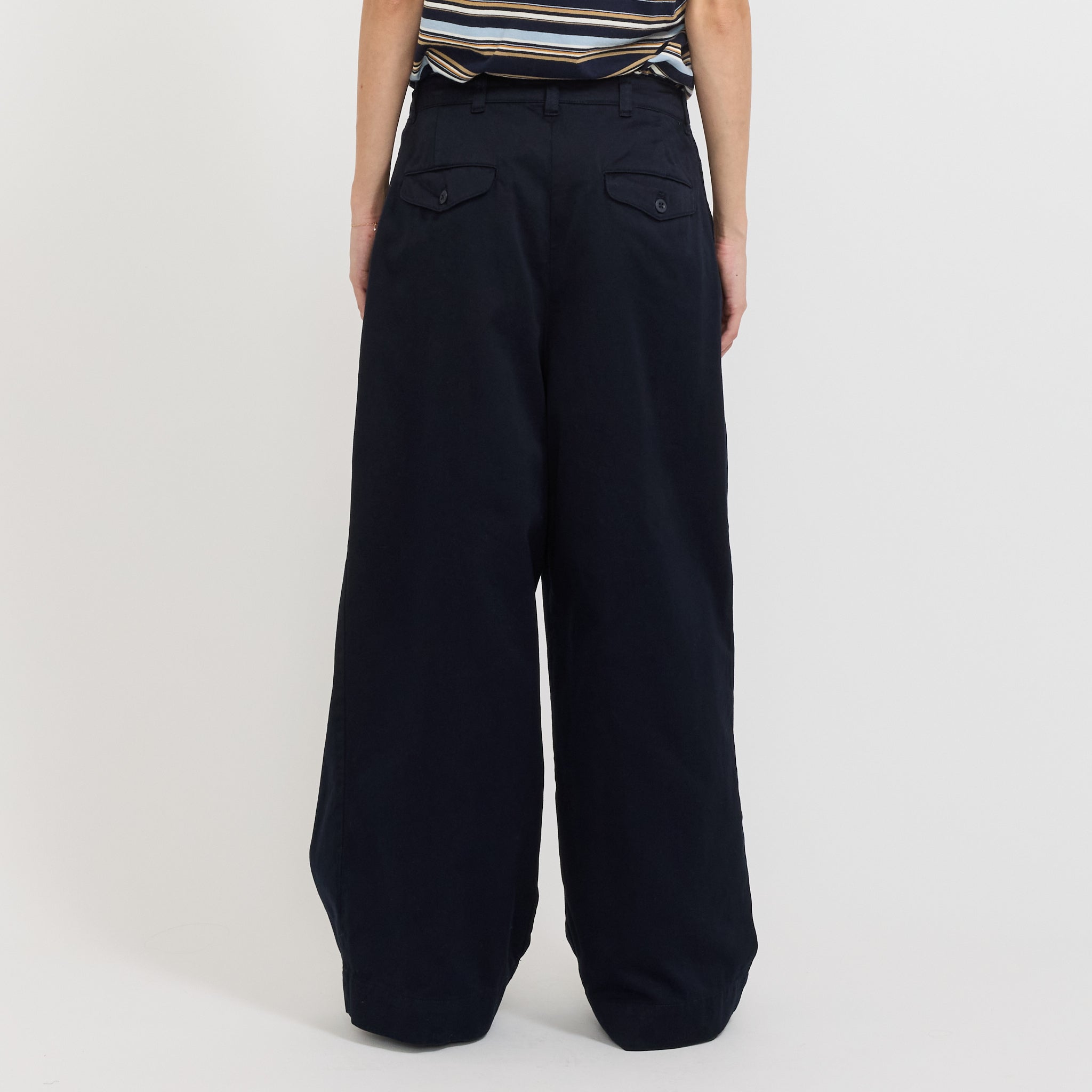 Beams Boy | Wide Tack Chino Pants Dark Navy | Maplestore