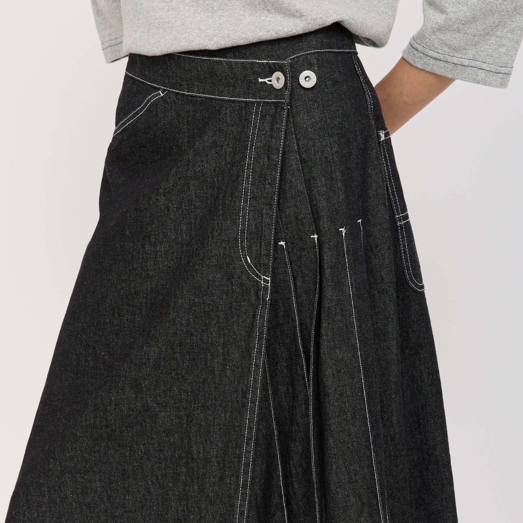 Beams Boy | Wrap Pleated Skirt Black Denim | Maplestore