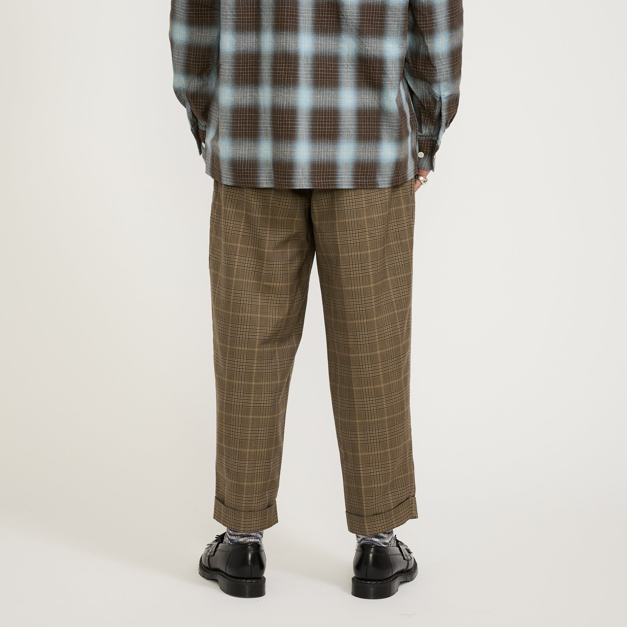 Beams Plus | 2 Pleats Tapered TW Twill Plaid Pant Light Brown | Maplestore