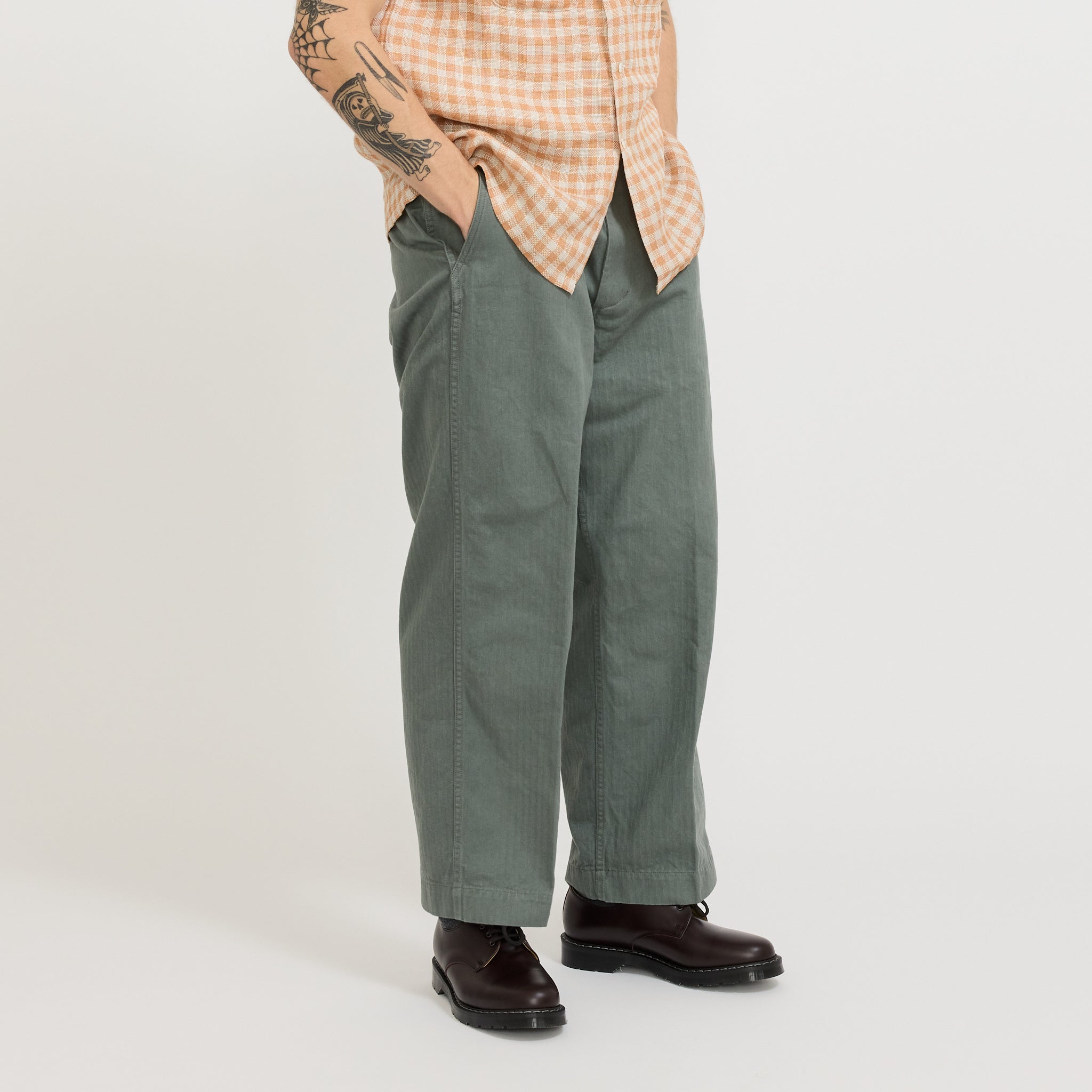 Beams Plus MIL Trousers Herringbone Sage | Maplestore