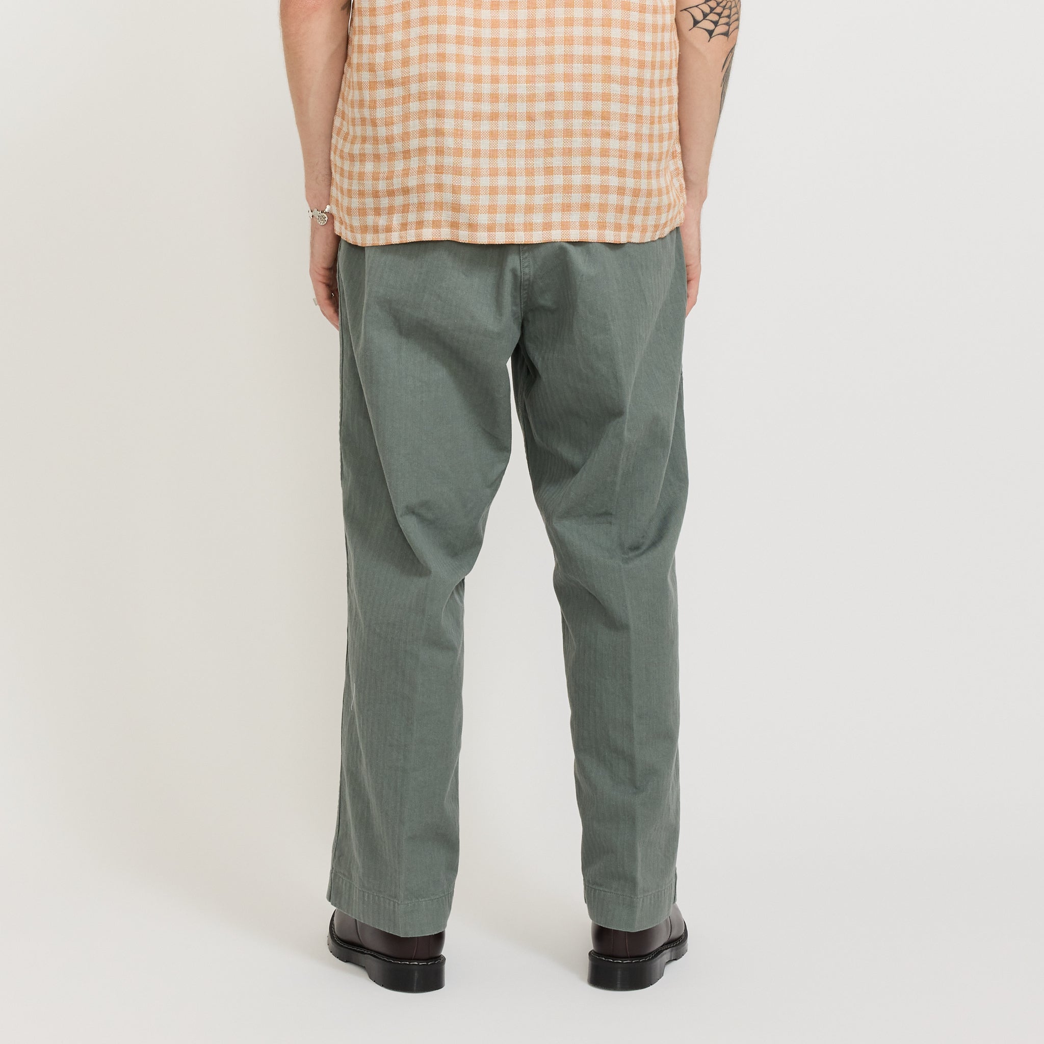 Beams Plus | MIL Trousers Herringbone Sage | Maplestore