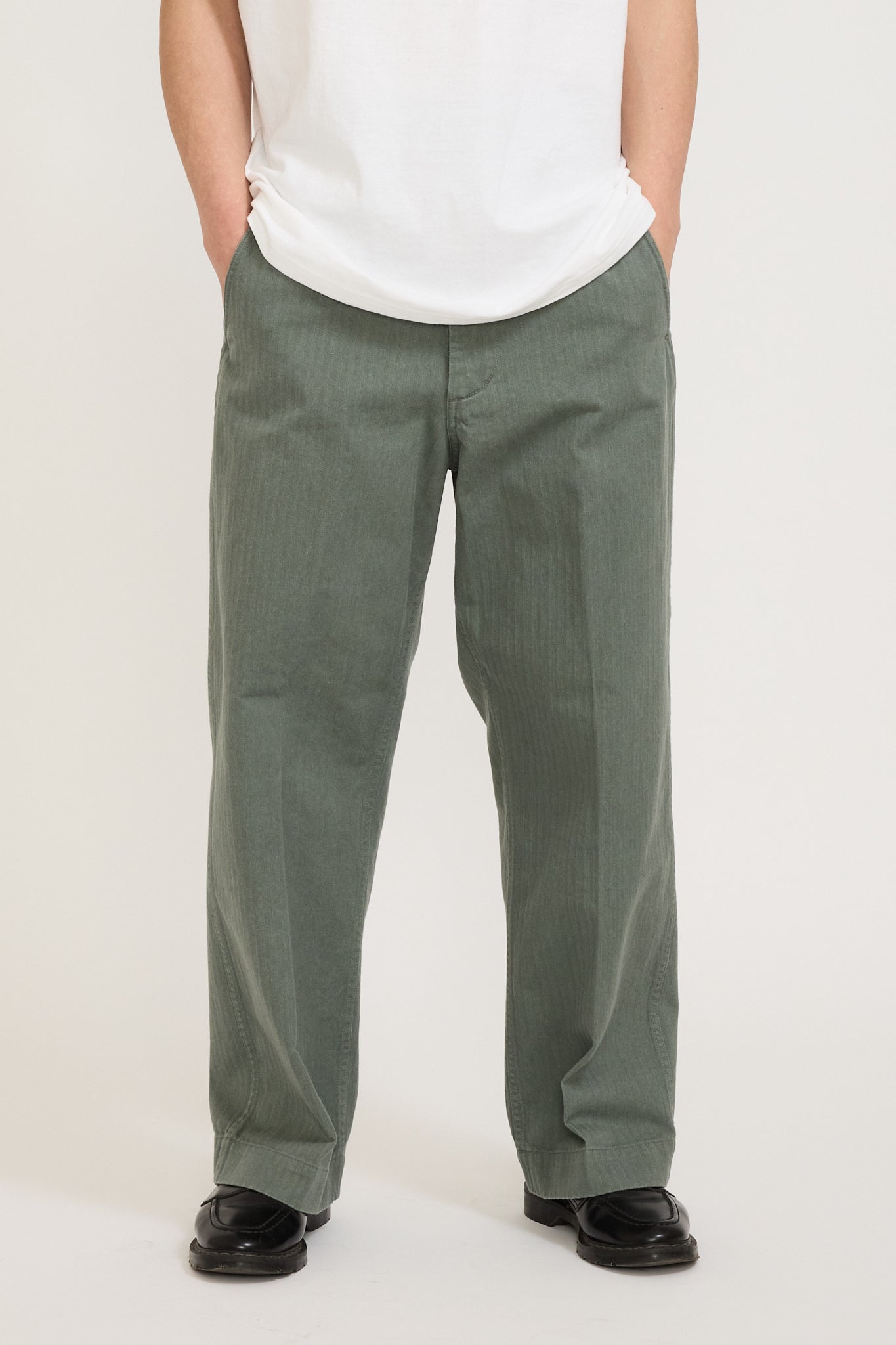 Beams Plus | MIL Trousers Herringbone Sage | Maplestore