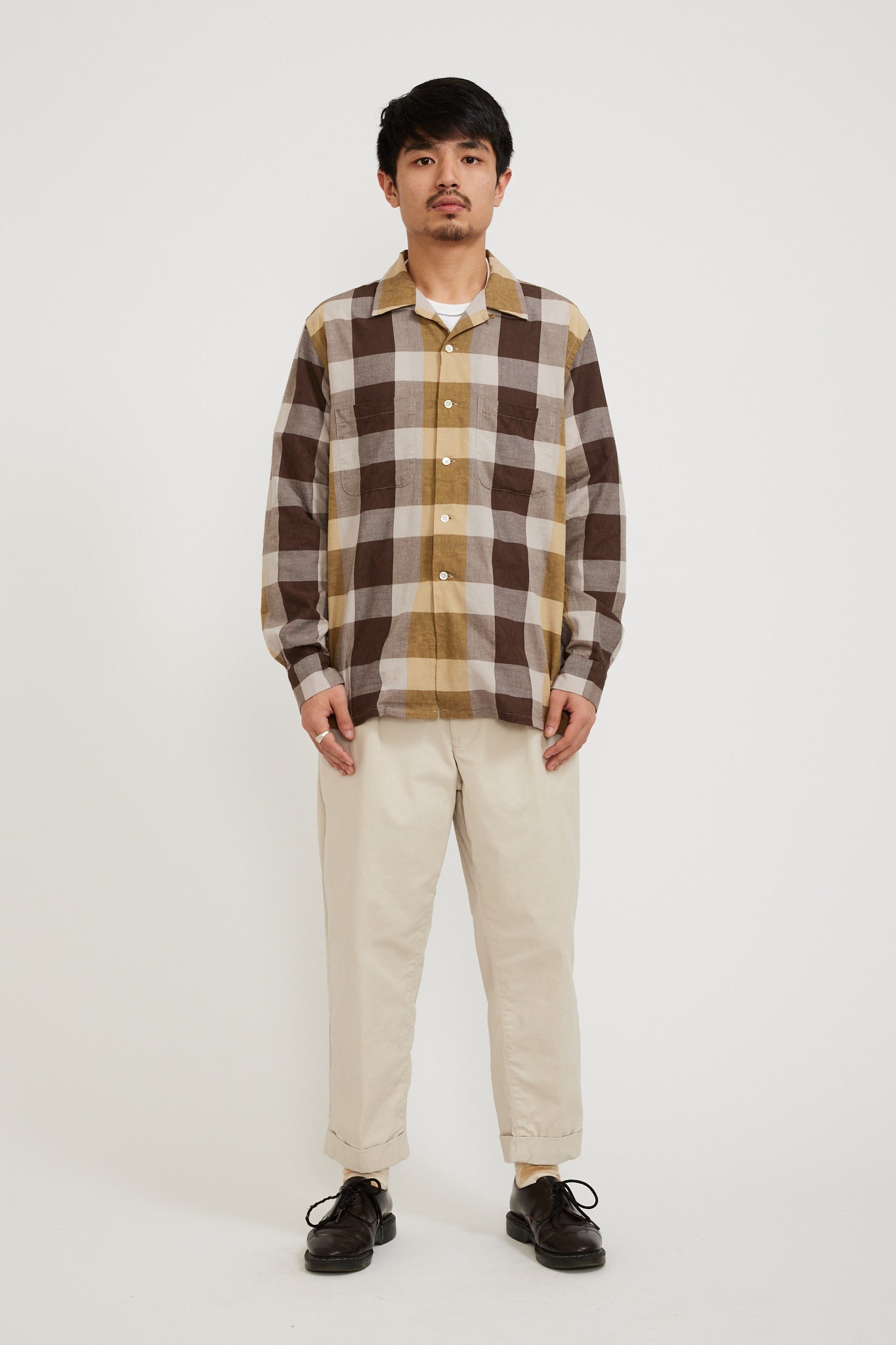 Beams Plus | Open Collar Dobby Plaid Shirt Brown | Maplestore