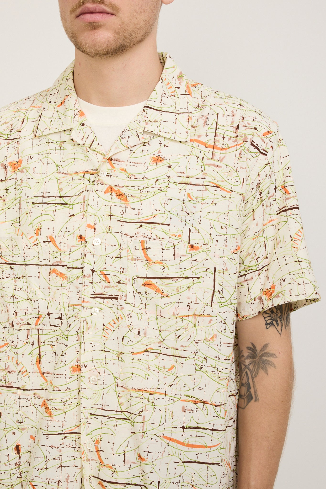 Beams Plus | Open Collar Cotton Rayon Print Shirt White | Maplestore