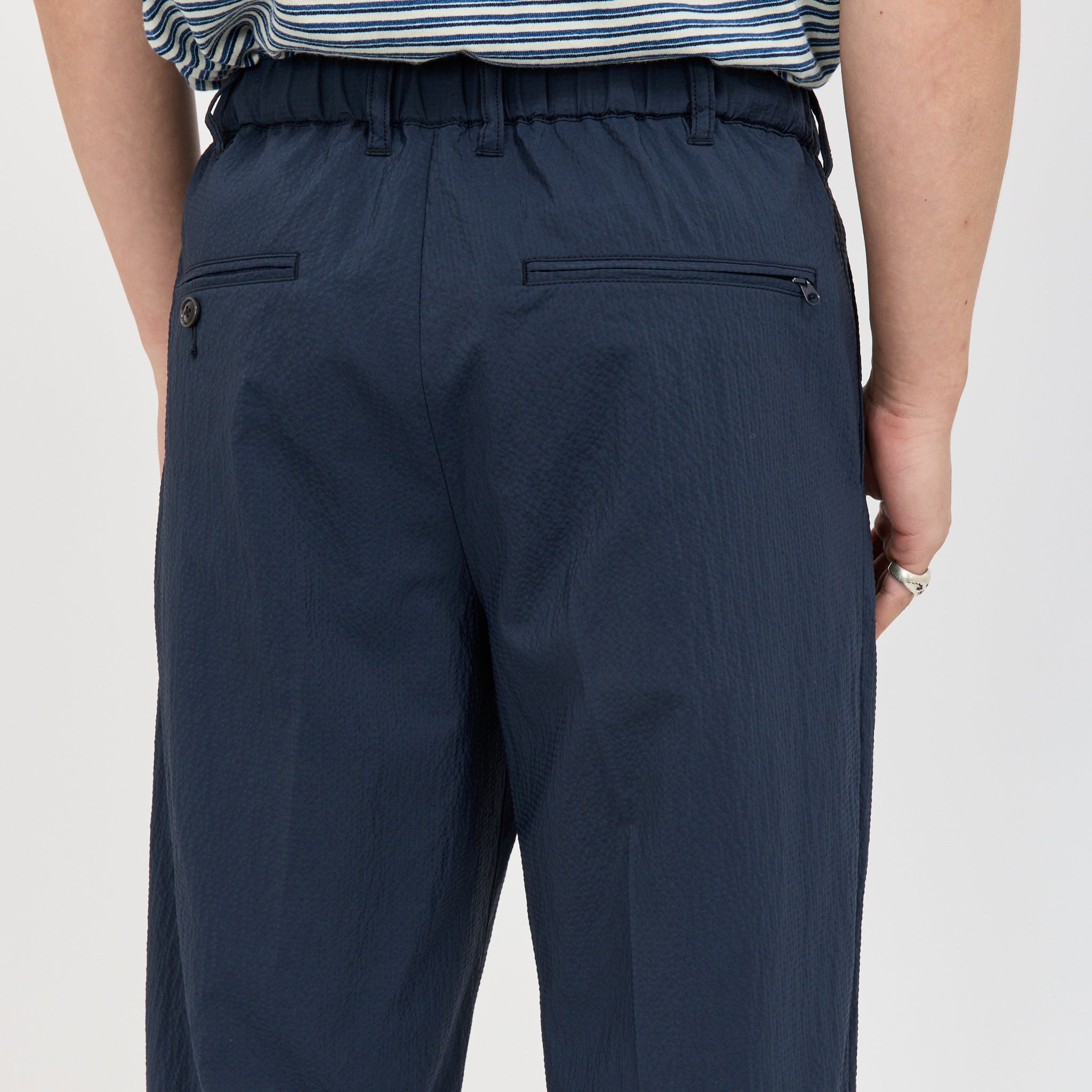 Beams Plus | 2 Pleats Anywhere Seersucker Navy | Maplestore