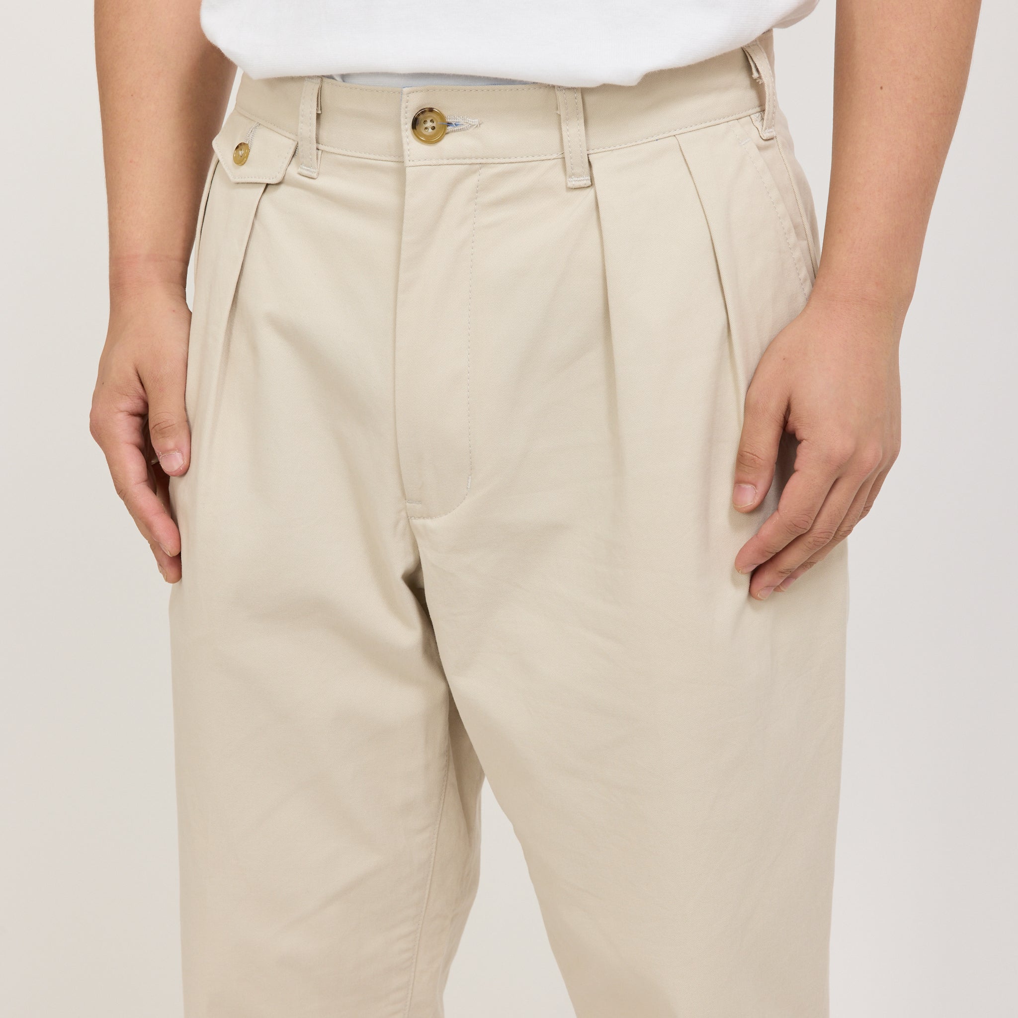 Beams Plus | 2 Pleats Twill Pant Cement | Maplestore