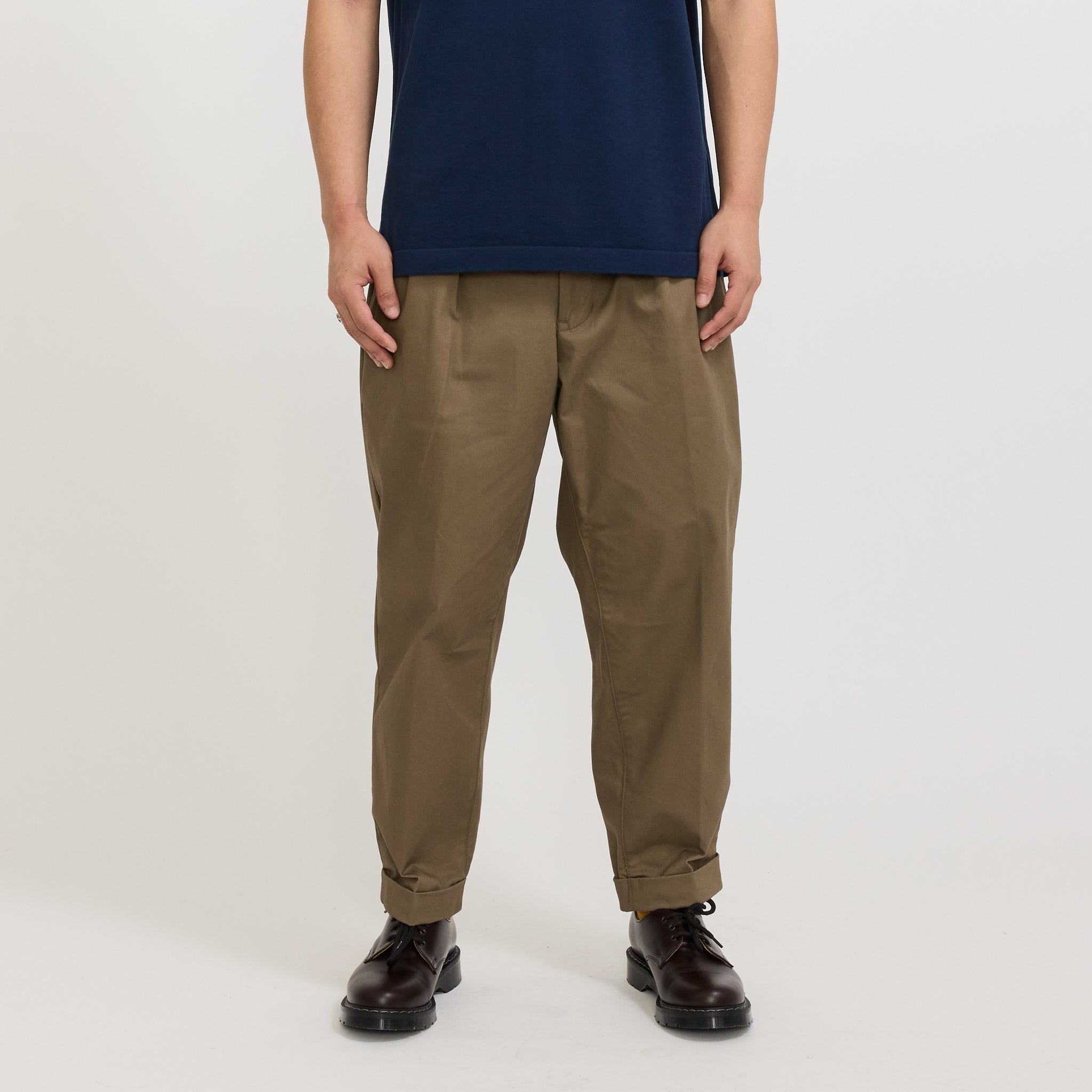 Beams Plus | 2 Pleats Twill Pant Olive | Maplestore